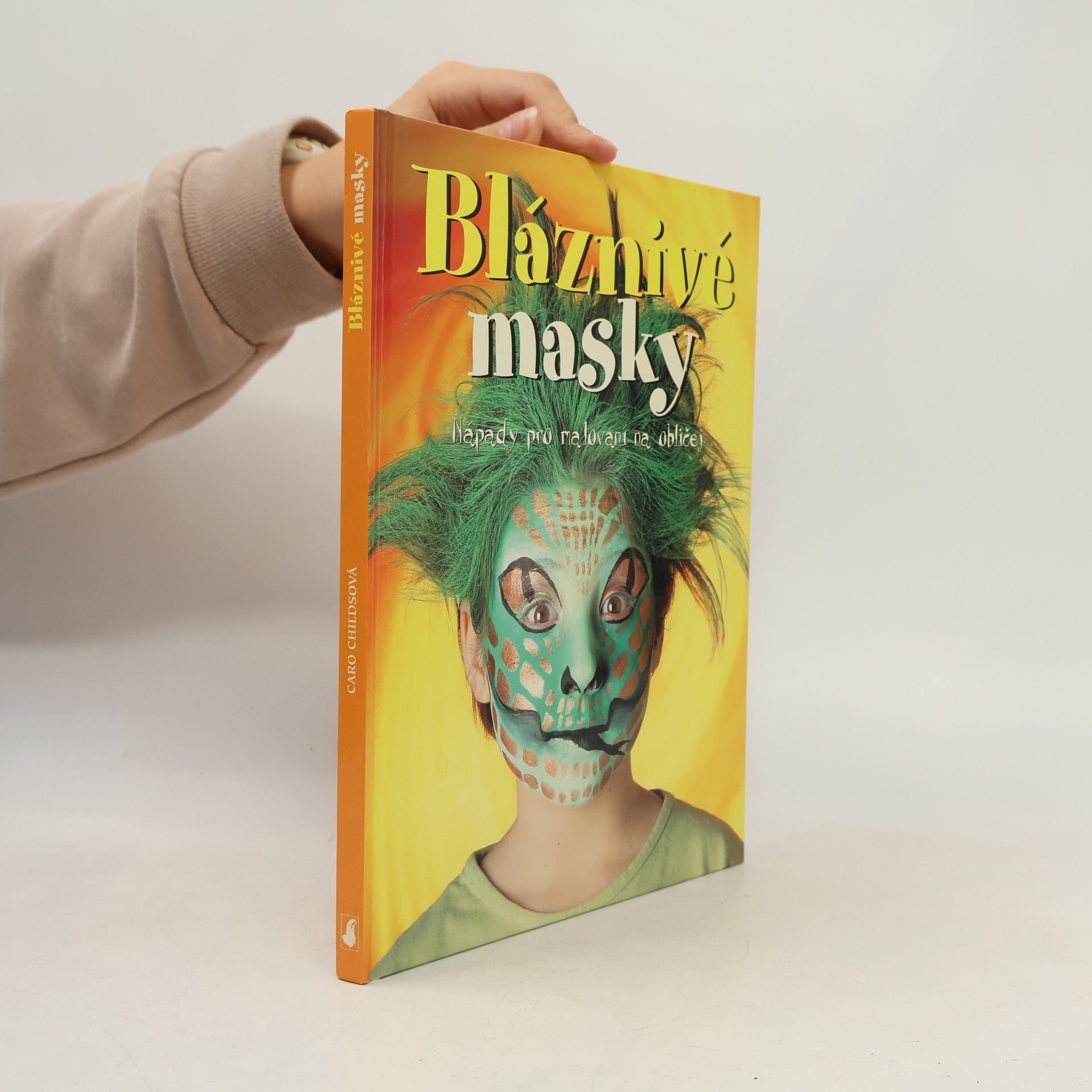 Bláznivé masky: Nápady pro malování na obličej (natržená stránka)