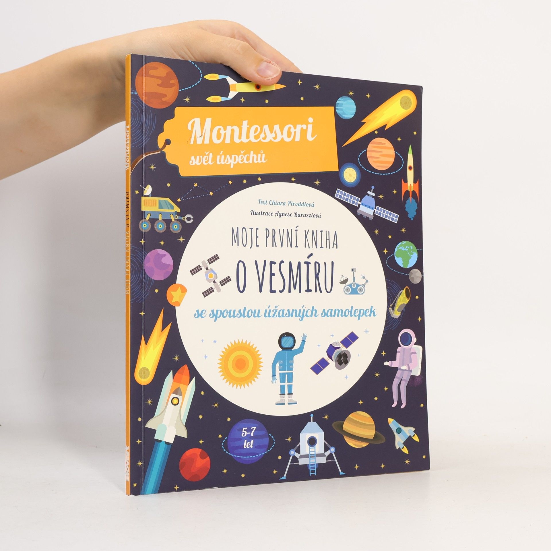 Chiara Piroddi Moje první kniha o vesmíru (Montessori: Svět úspěchů)