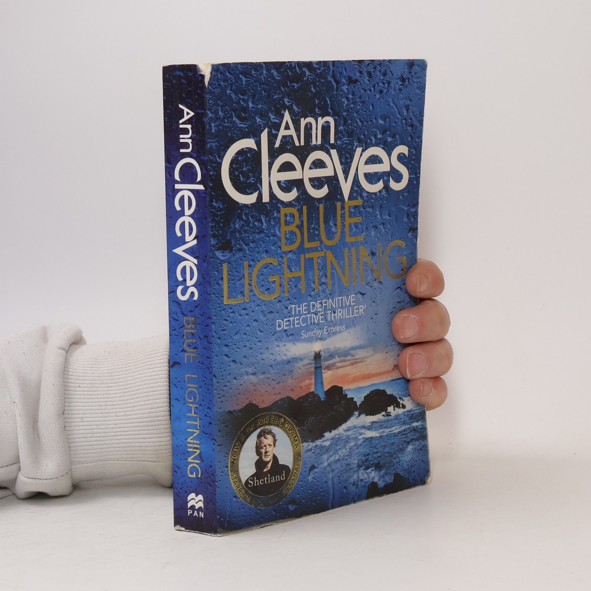 Ann Cleeves Blue Lightning
