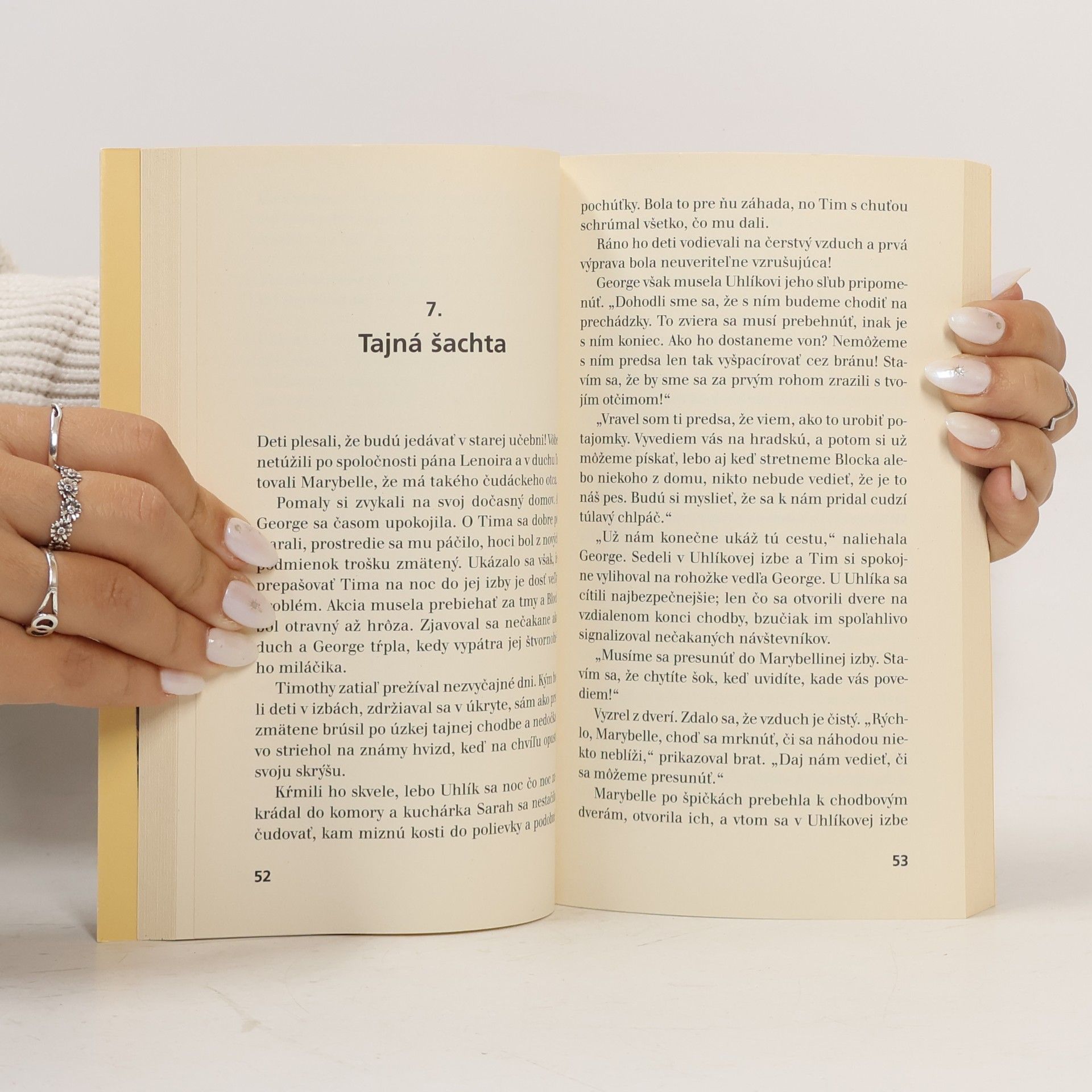 Enid Blyton Slávna päťka na Pašeráckom vŕšku
