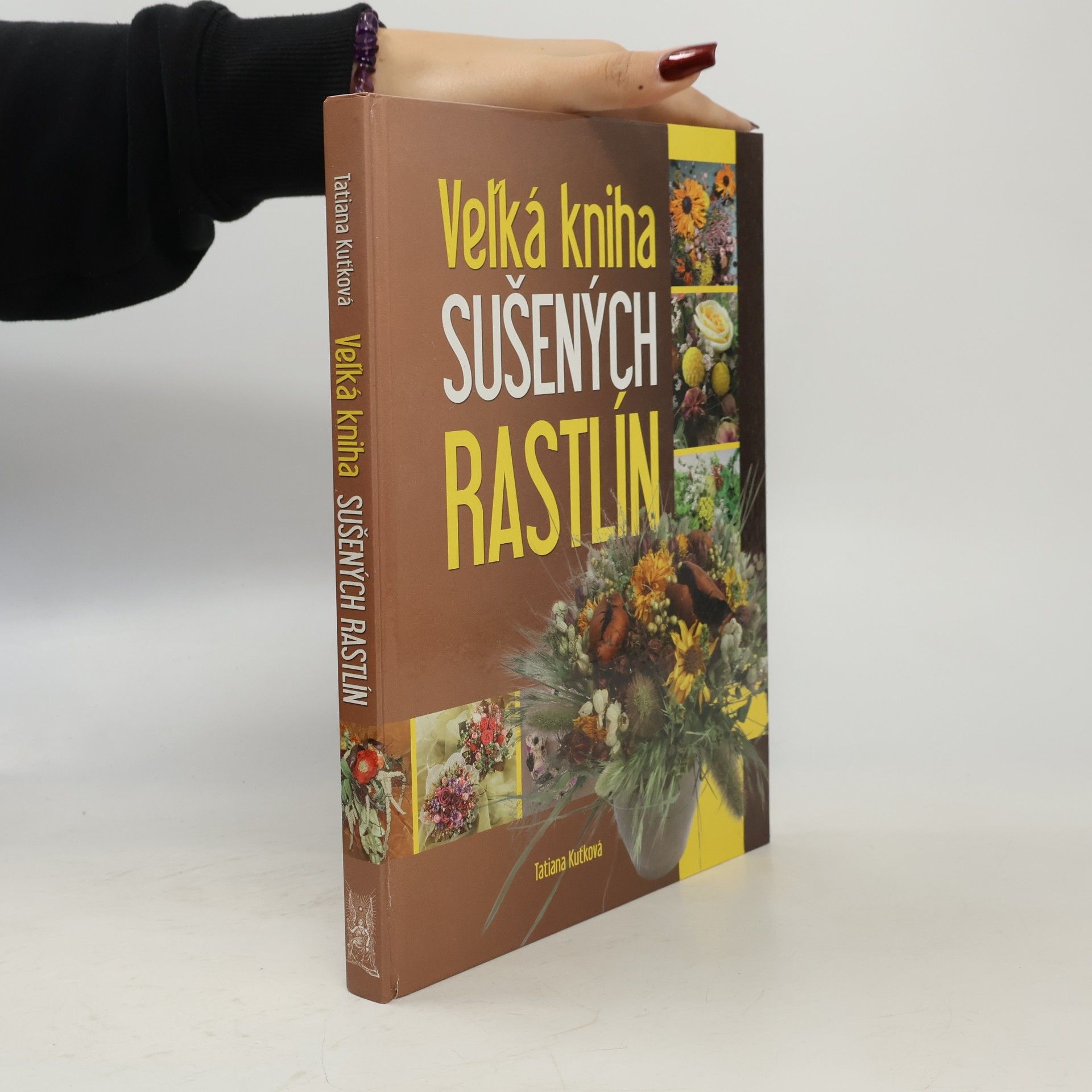 Jarmila Neugebauerová Veľká kniha sušených rastlín