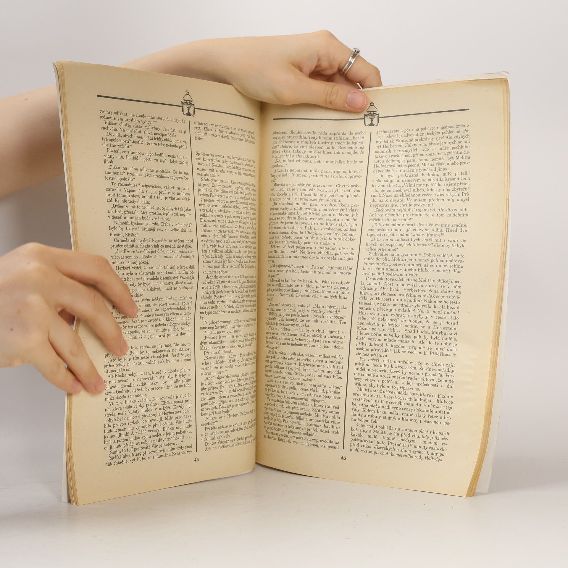 Hana Forster Večery pod lampou 8/91. Žena podle testamentu