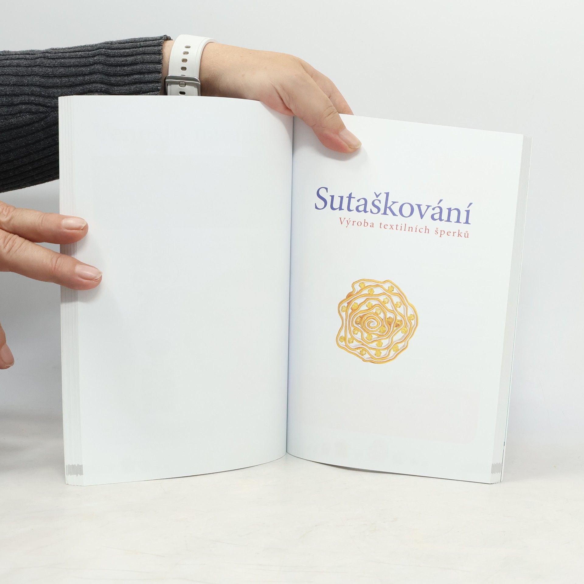 Drahomíra Darí Fejtková Korálkování a sutaškování