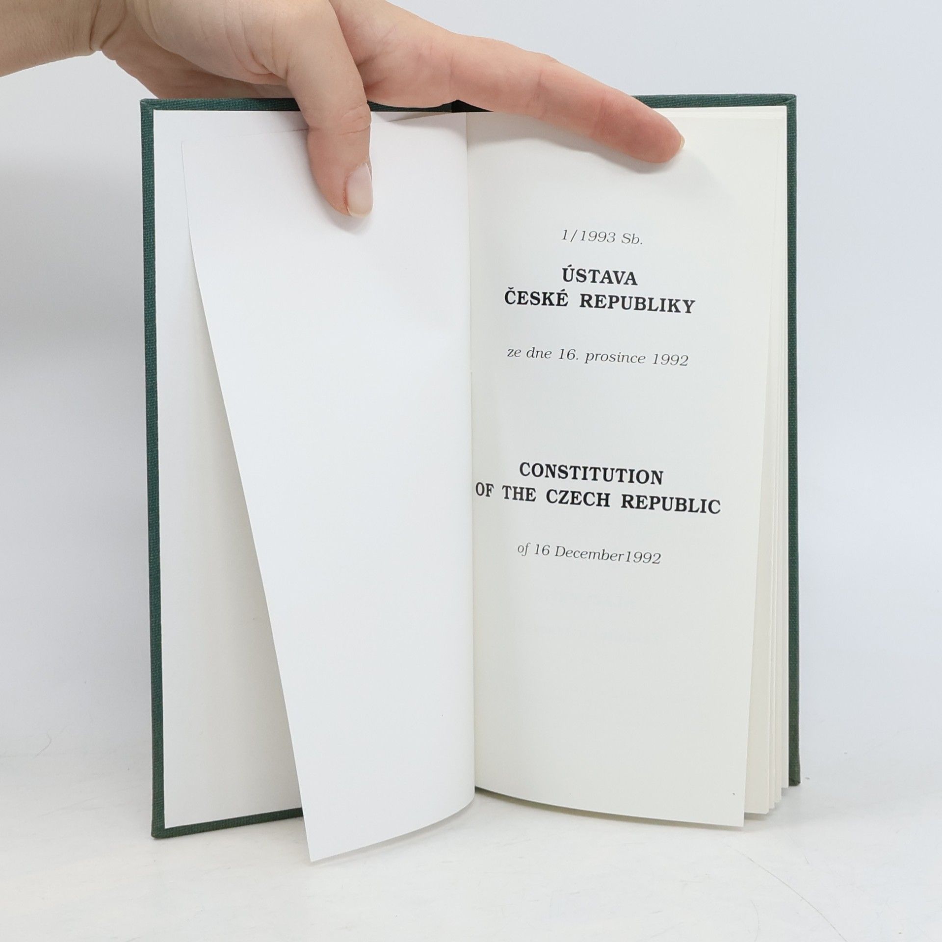 Kolektiv autorů Ústava České republiky. Constitution of the Czech Republic