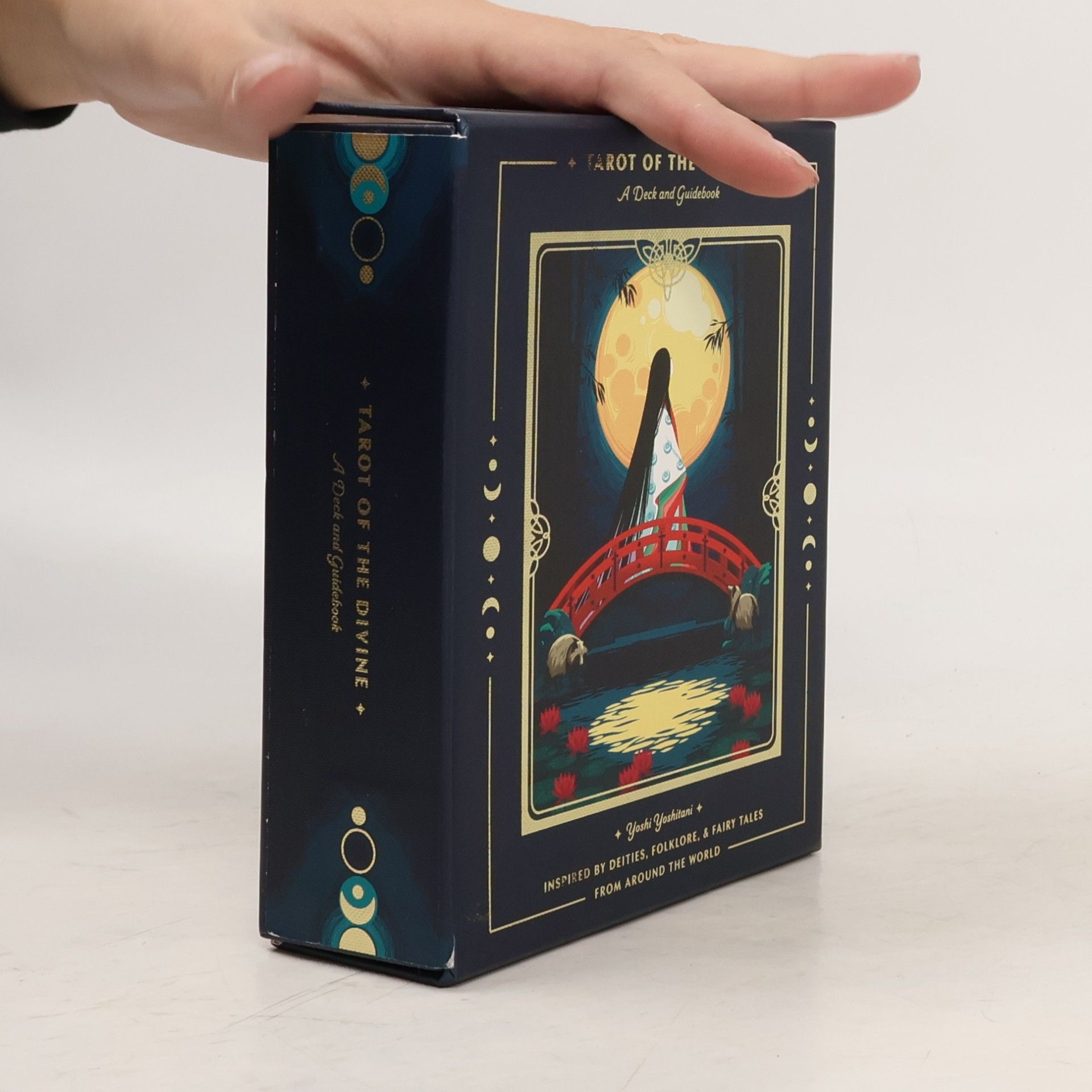 Yoshi Yoshitani Tarot of the Divine