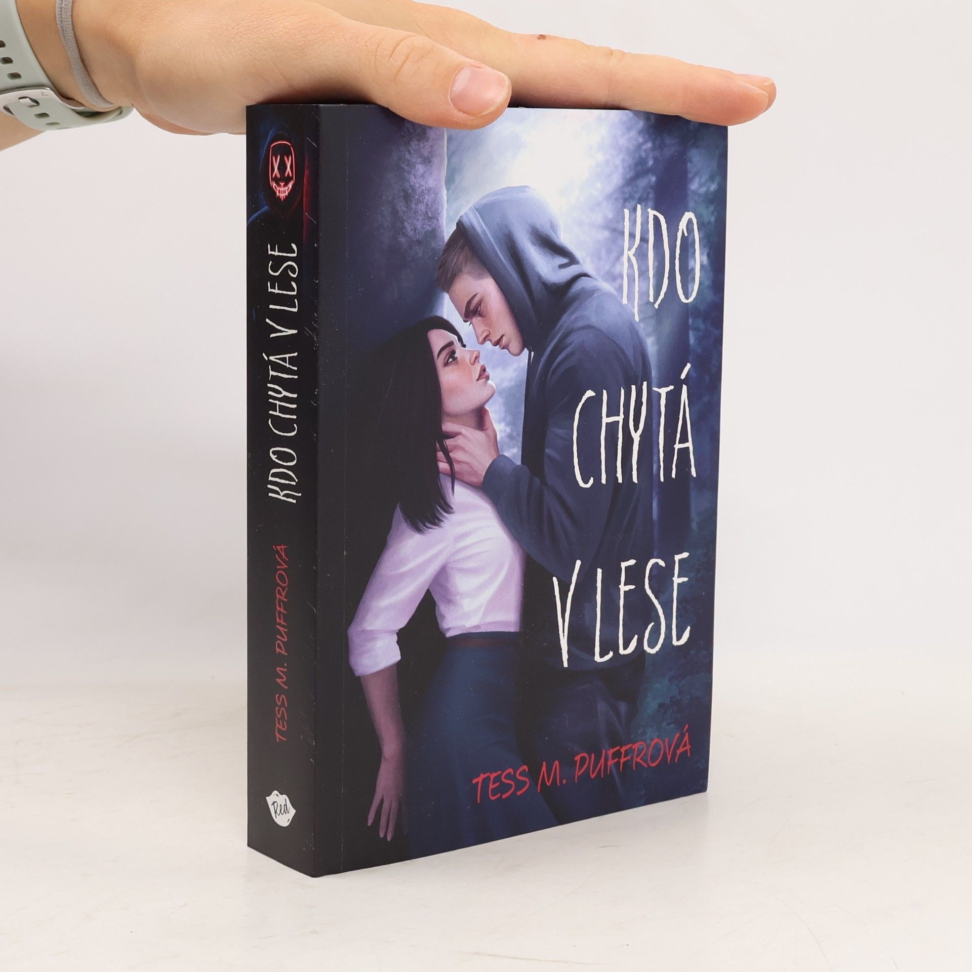 Tess M. Puffrová Kdo chytá v lese