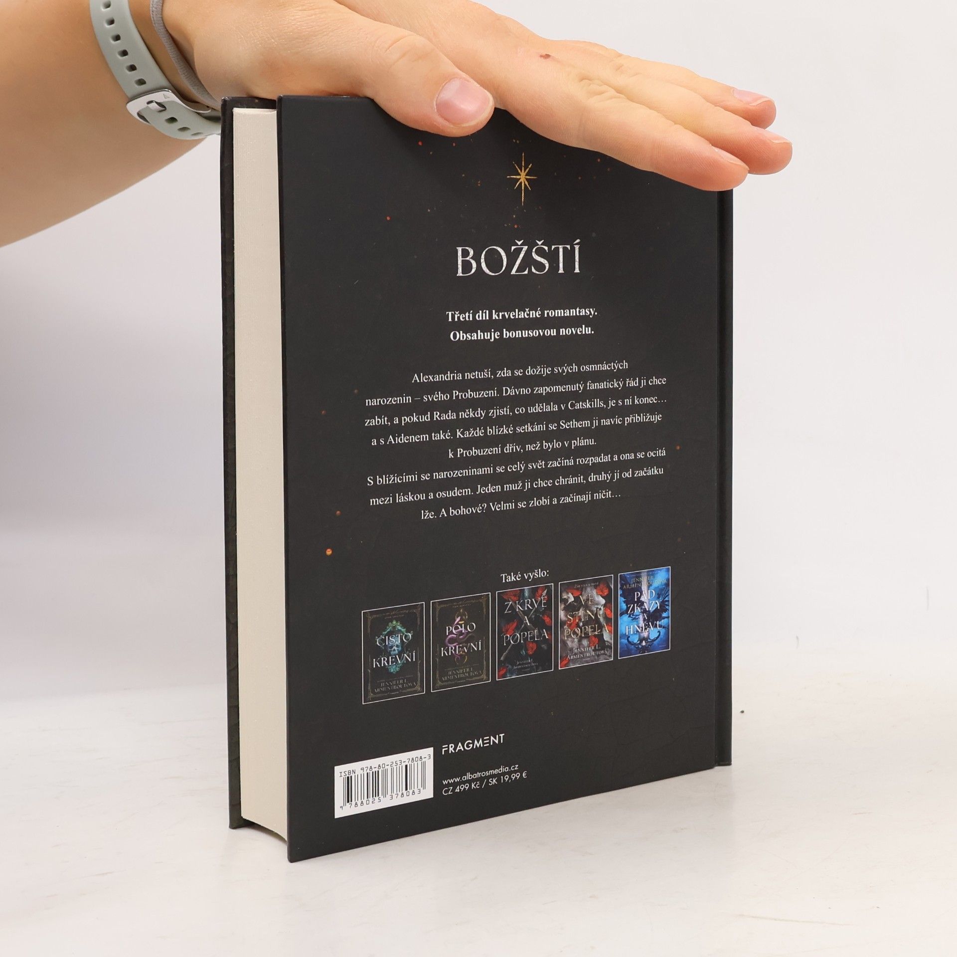 Jennifer Armentrout Božští