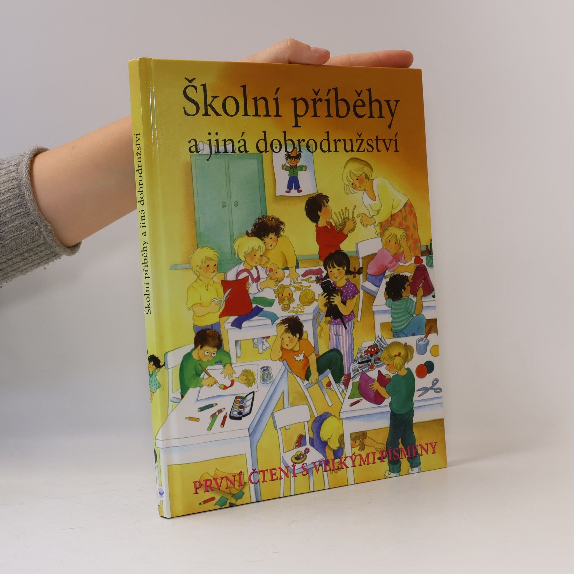 Valériane Macías Školní příběhy a jiná dobrodružství