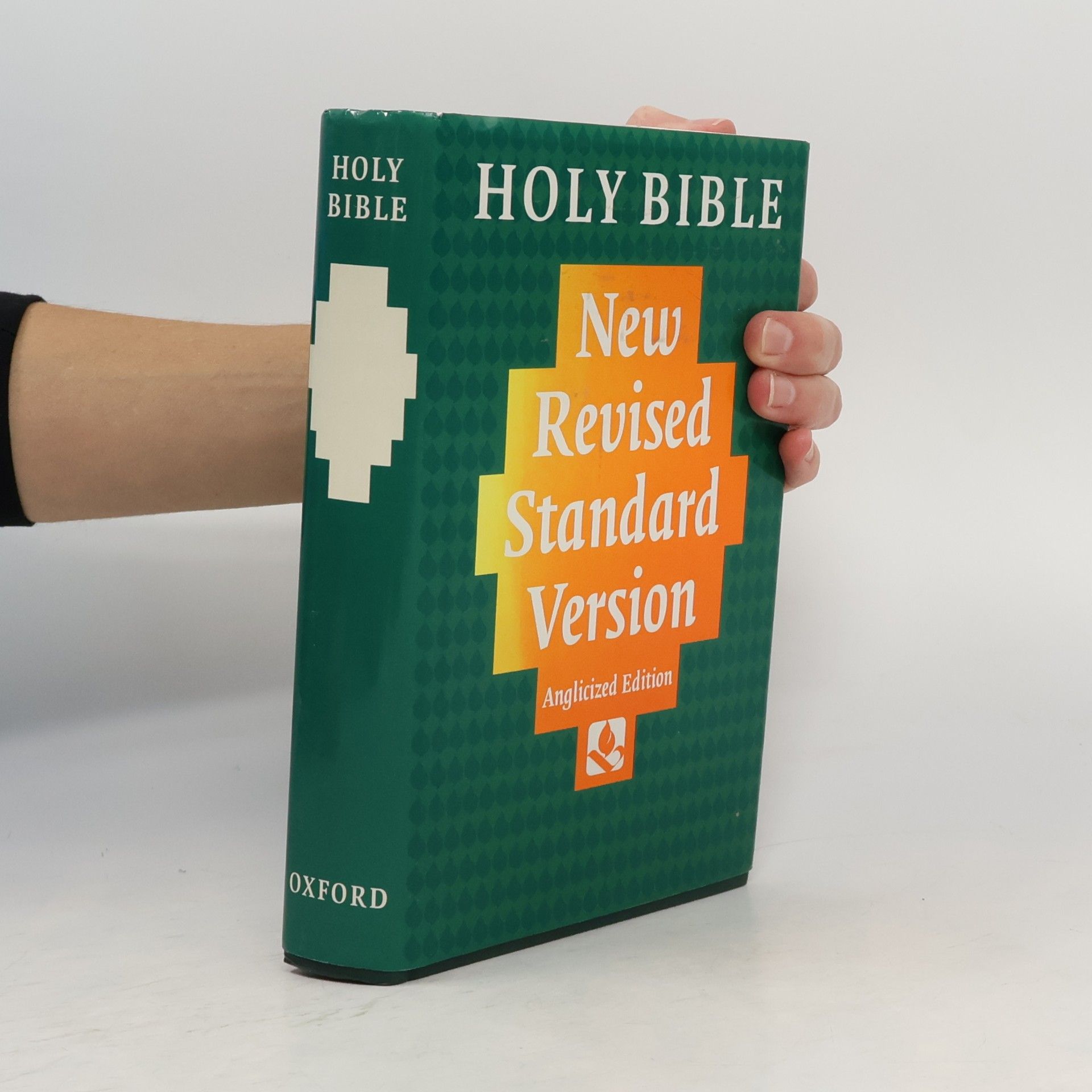 Anonymous New Revised Standard Version Bible: Popular Text Edition - Anglicized Edition