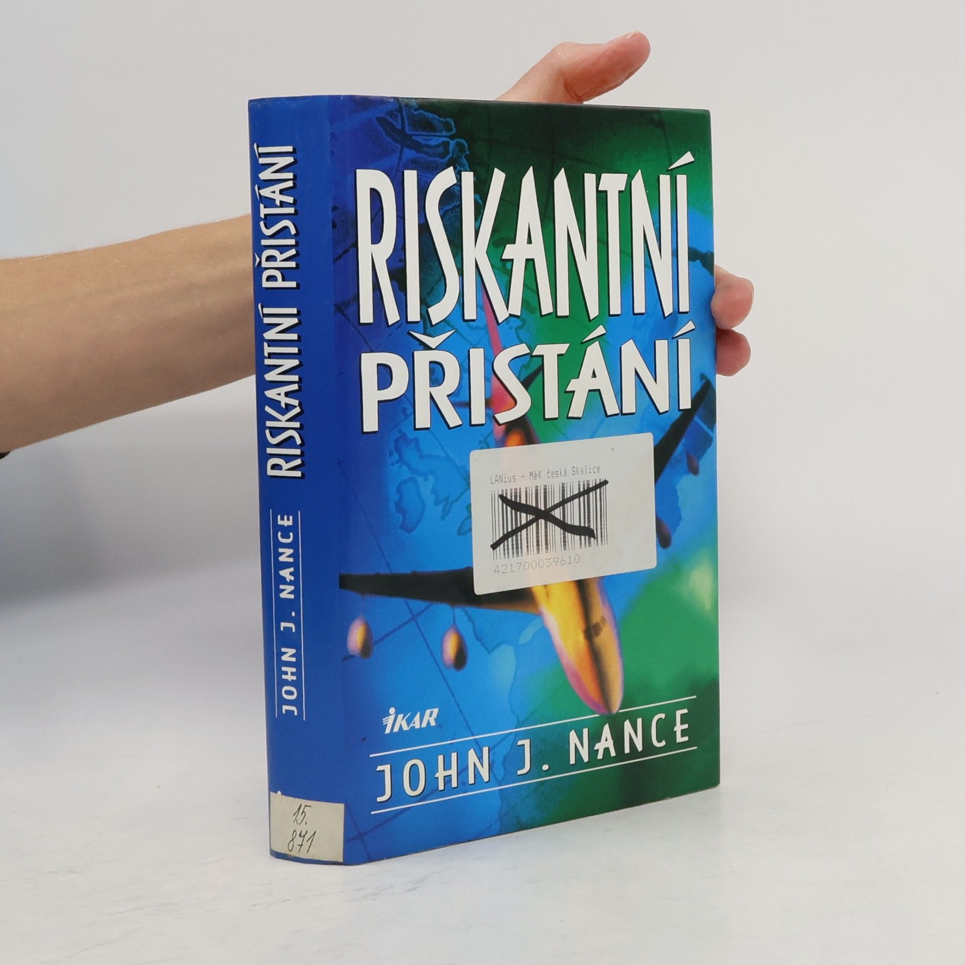 John J. Nance Riskantní přistání