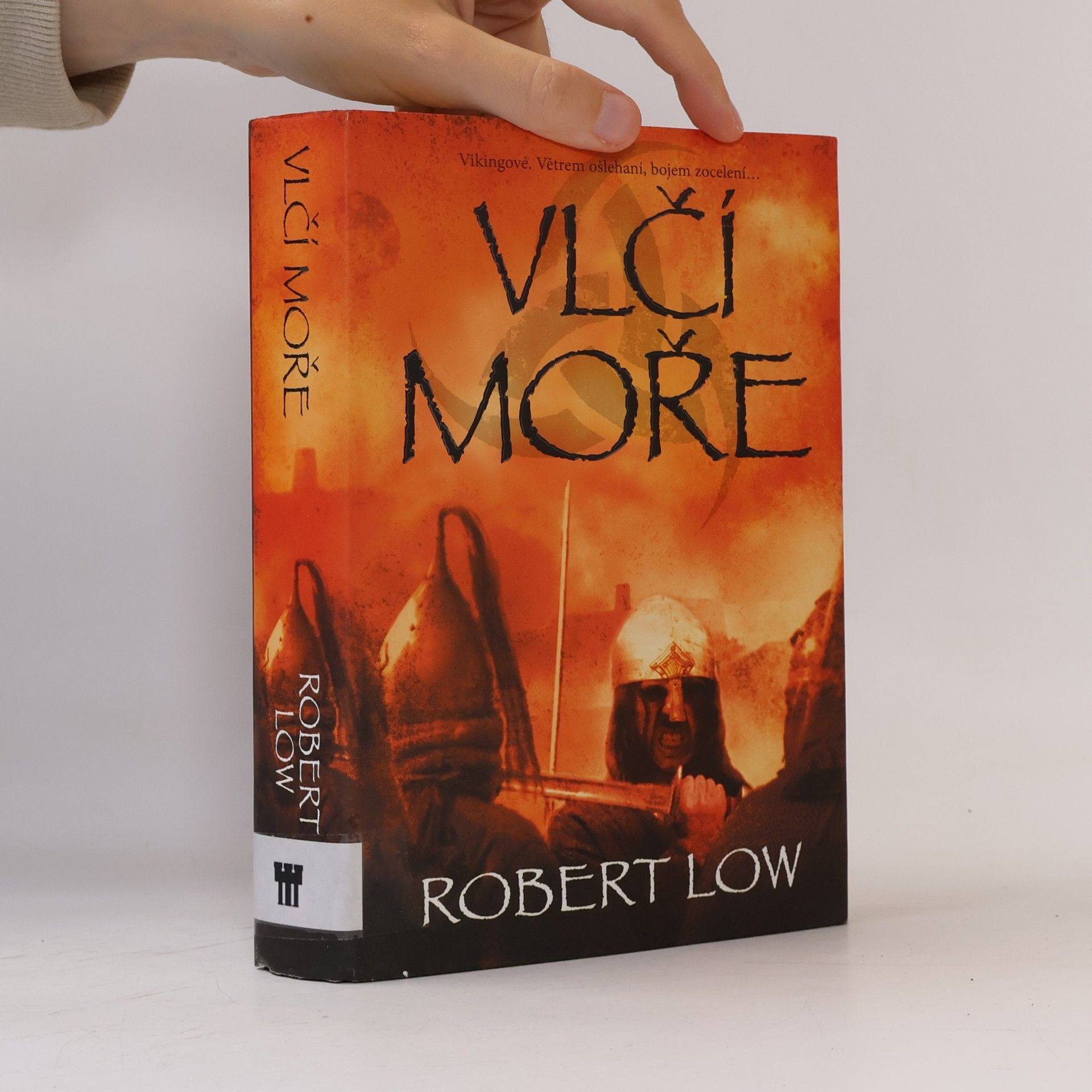 Robert Low Vlčí moře