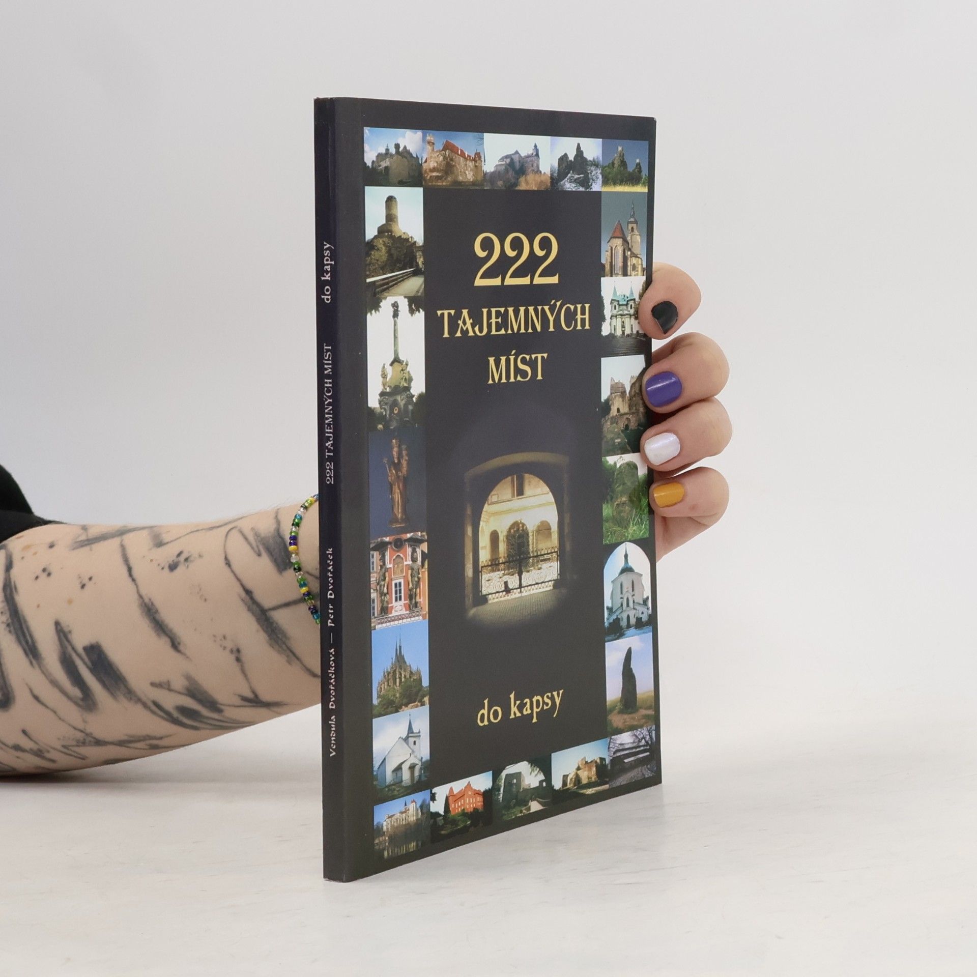 Vendula Dvořáčková 222 tajemných míst do kapsy