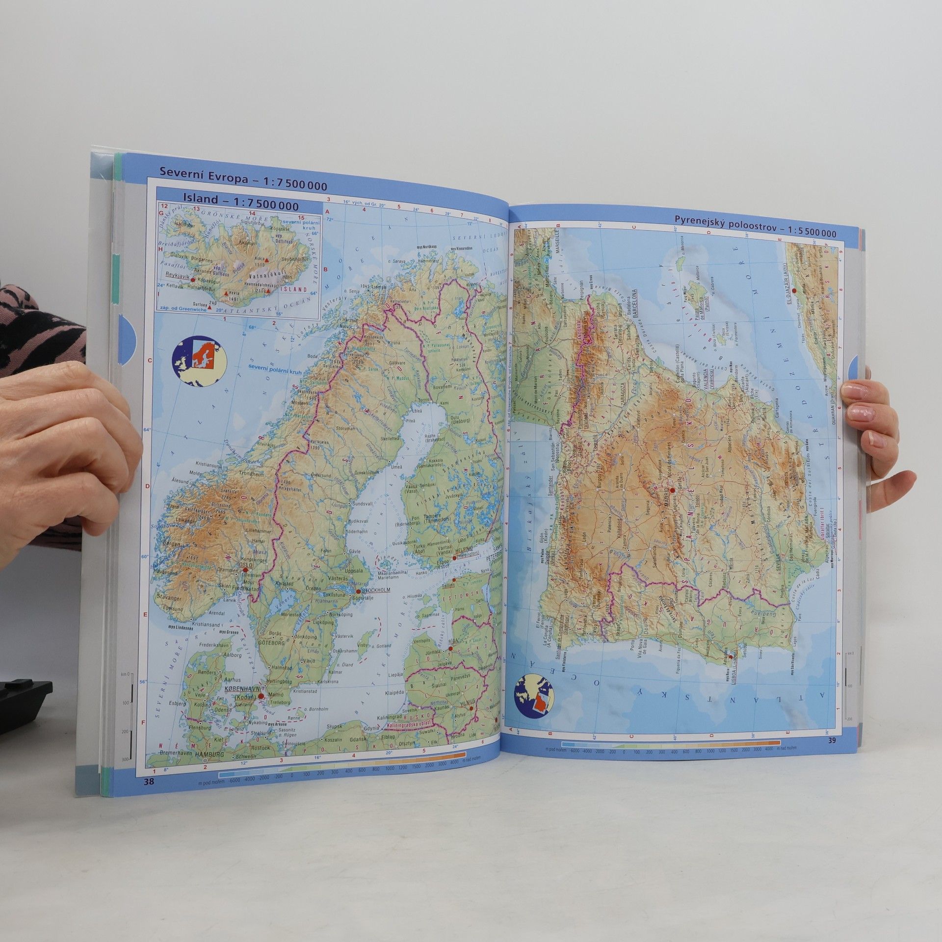 Pavel Šára Školní atlas světa