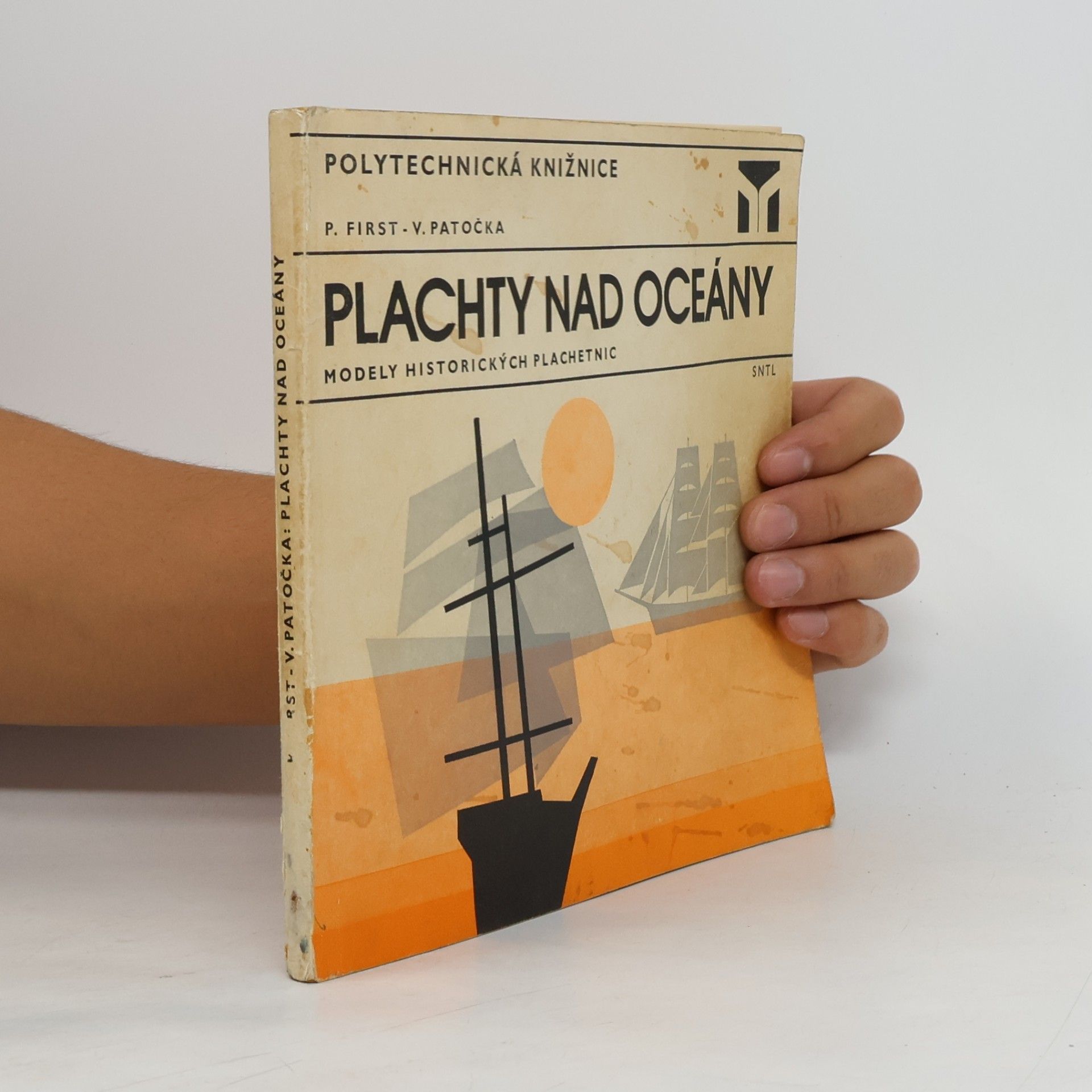 Pavel First Plachty nad oceány