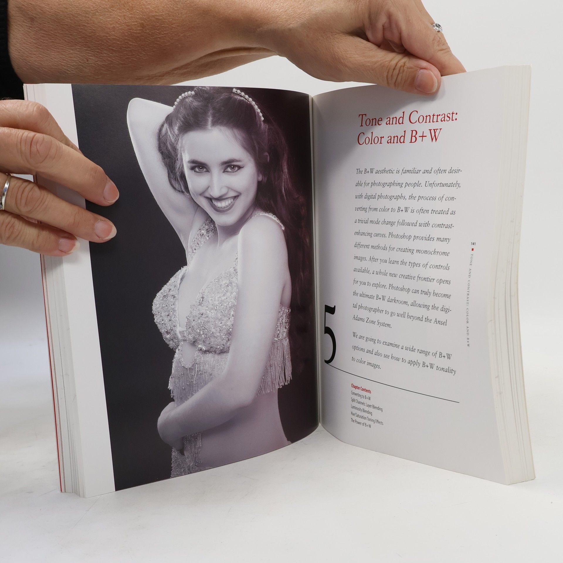 Lee Varis Skin. The complete guide to digitally lighting, photographing, and retouching faces and bodies