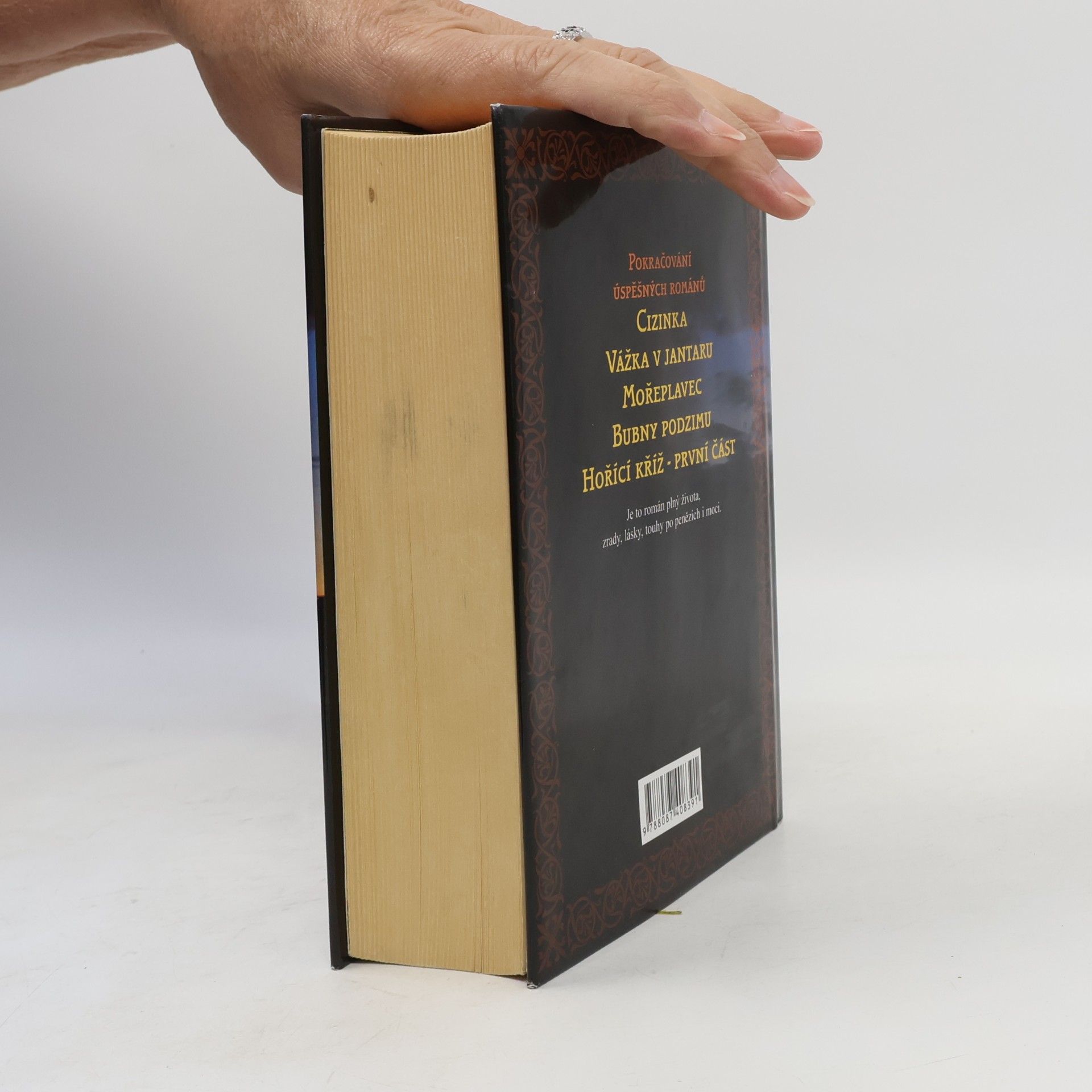 Diana Gabaldon Hořící kříž. Druhá část