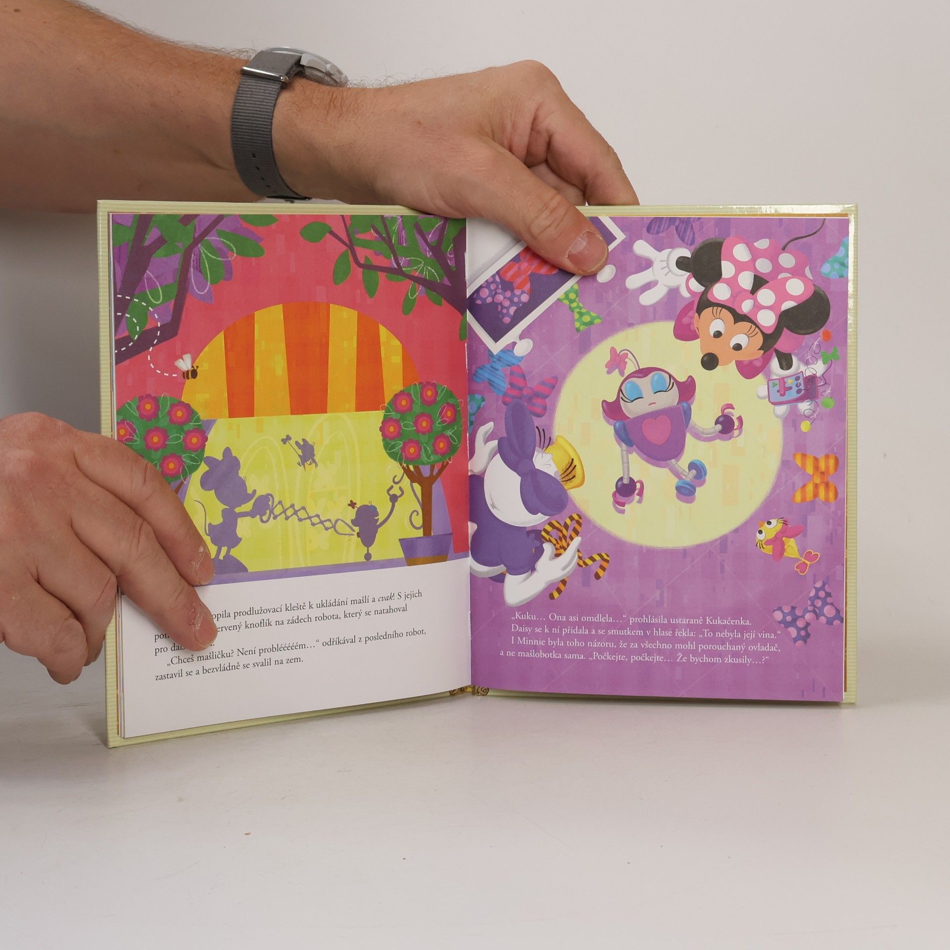 Kolektiv autorů Zlatá sbírka pohádek 22. Minnie Mouse a mašlobotka