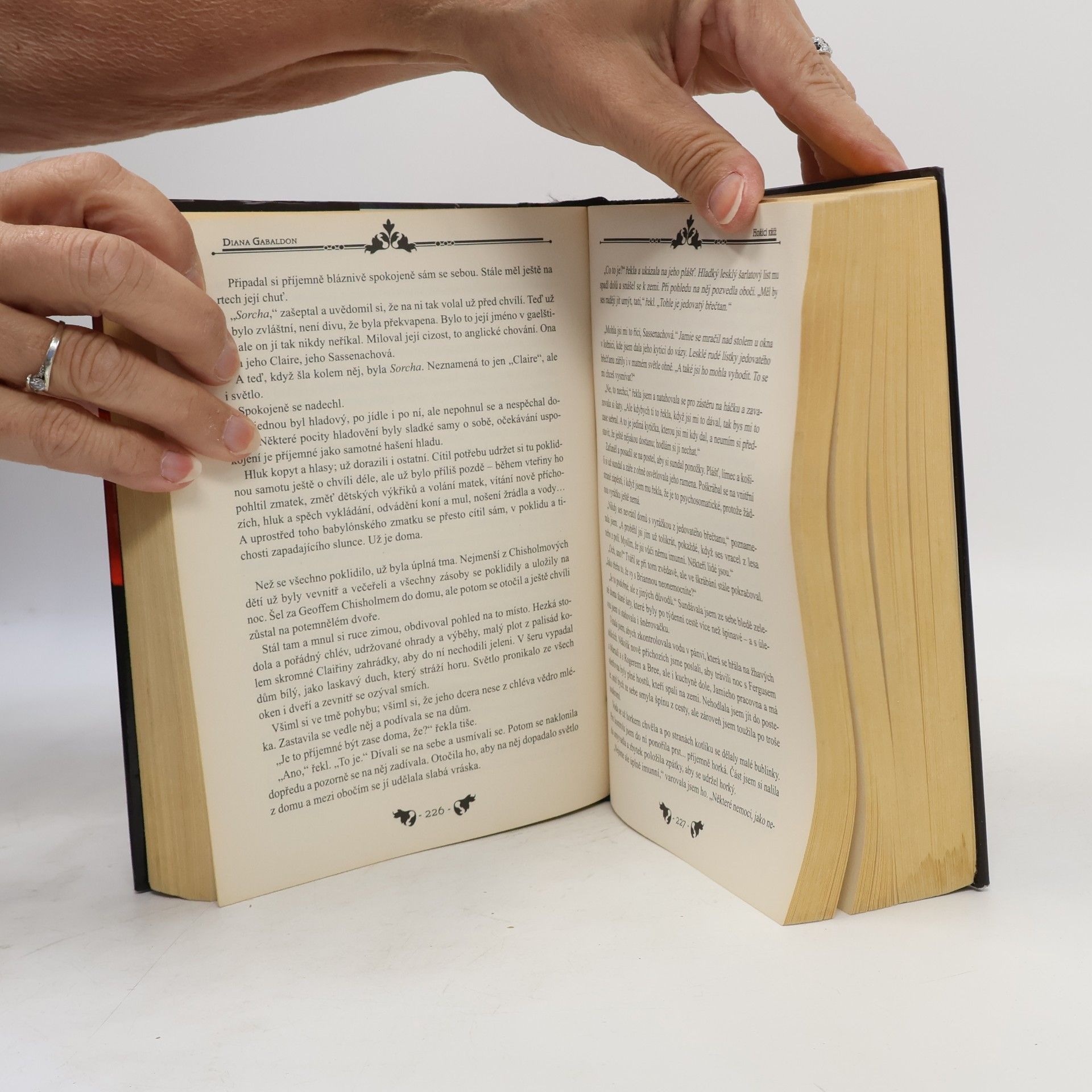 Diana Gabaldon Hořící kříž