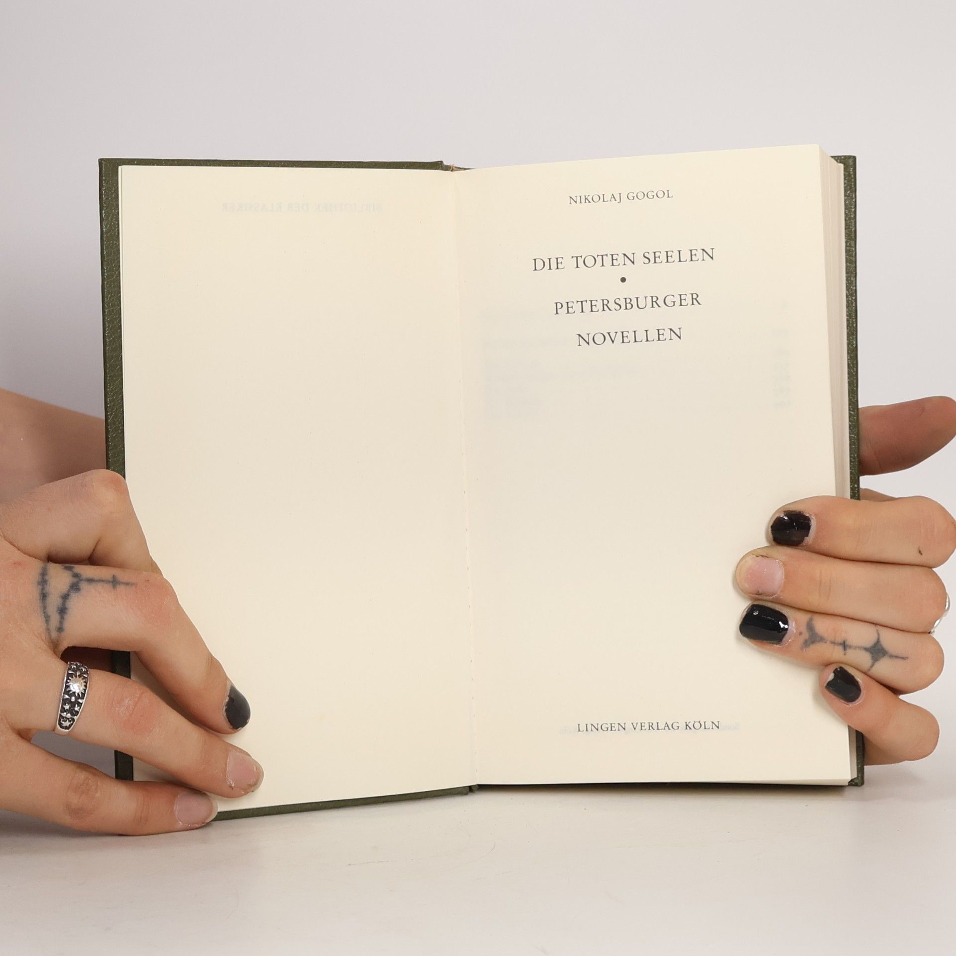 Nikolai Gogol Die toten Seelen. Petersburger Novellen