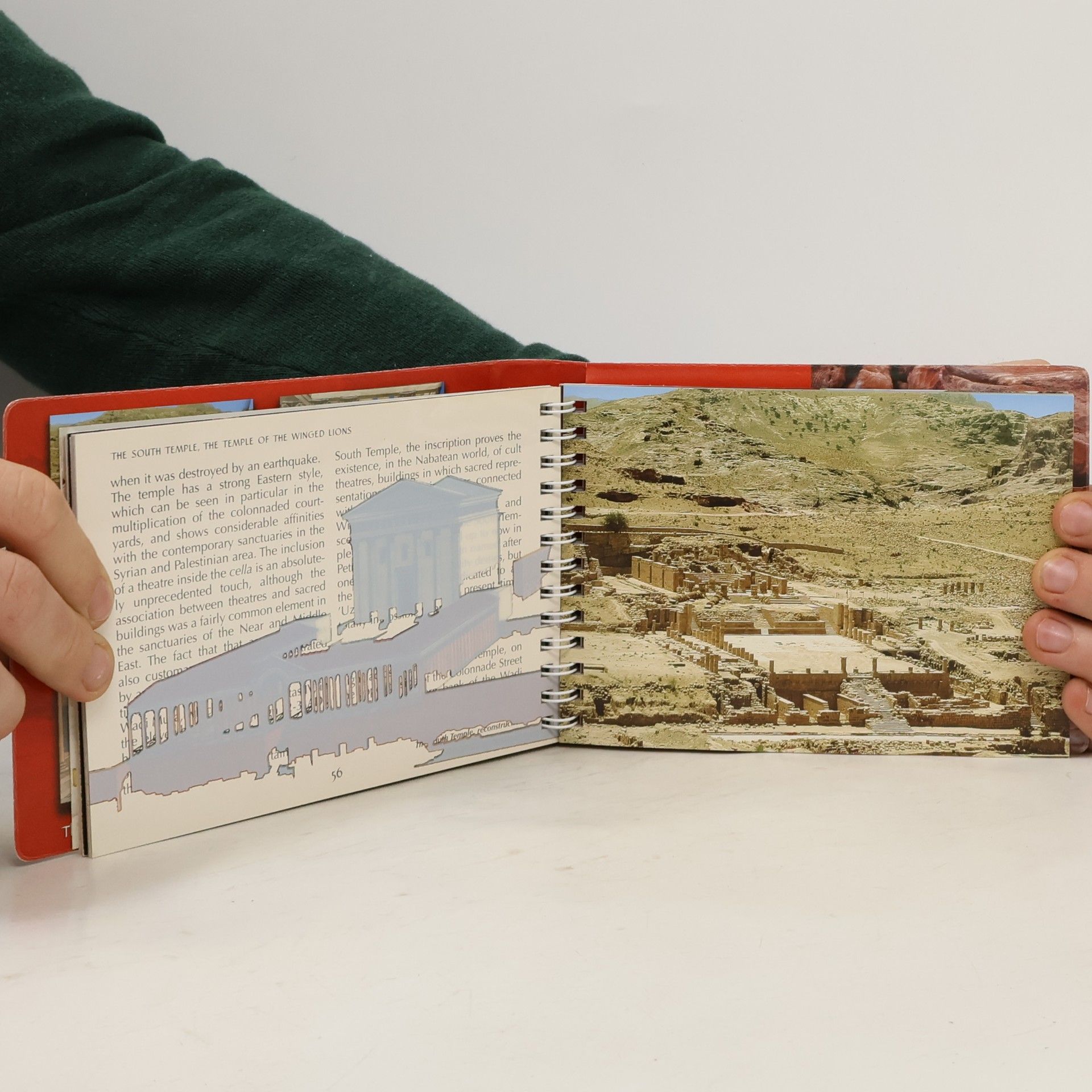 AA.VV. Guide with reconstructions Petra. Past and present
