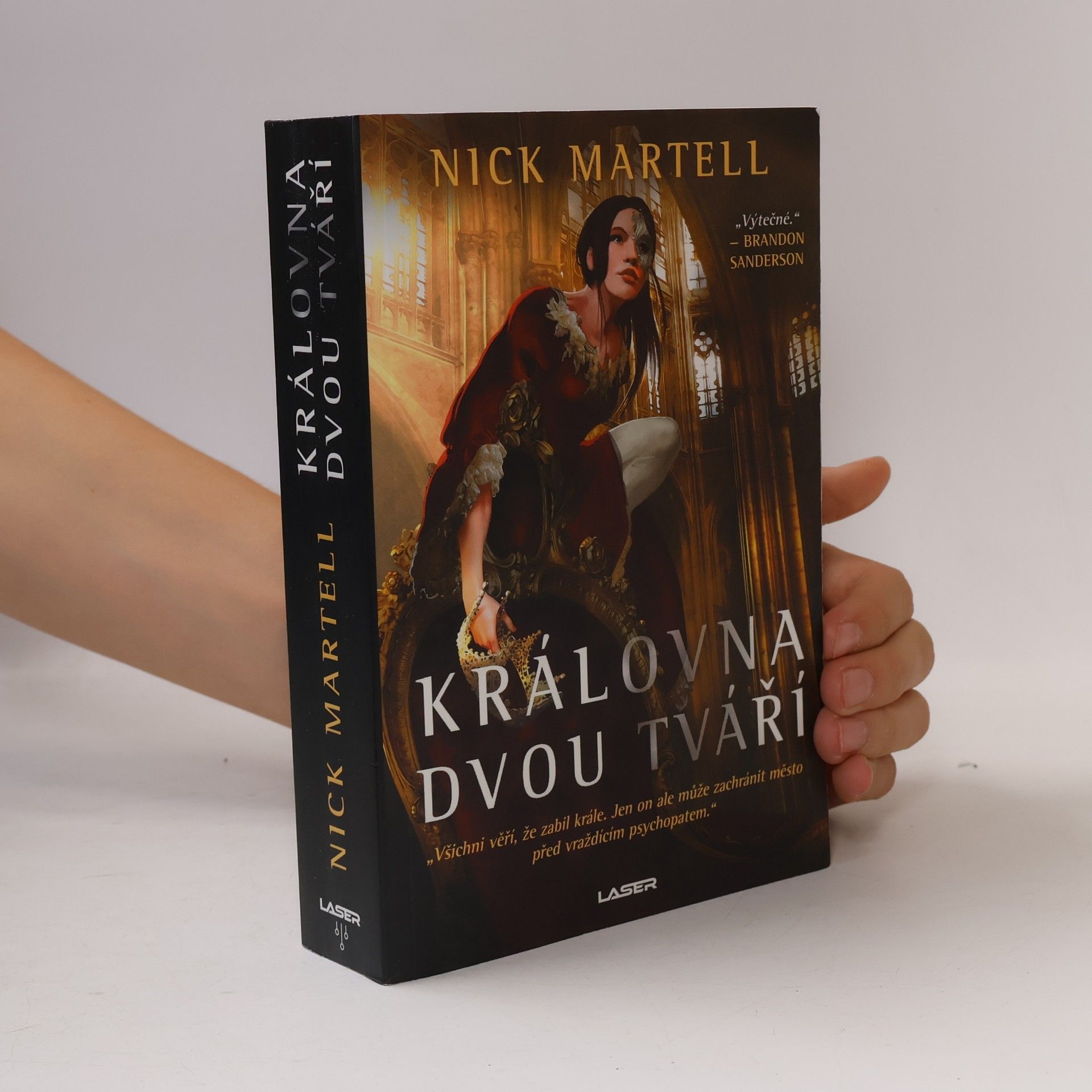 Nick Martell Královna dvou tváří