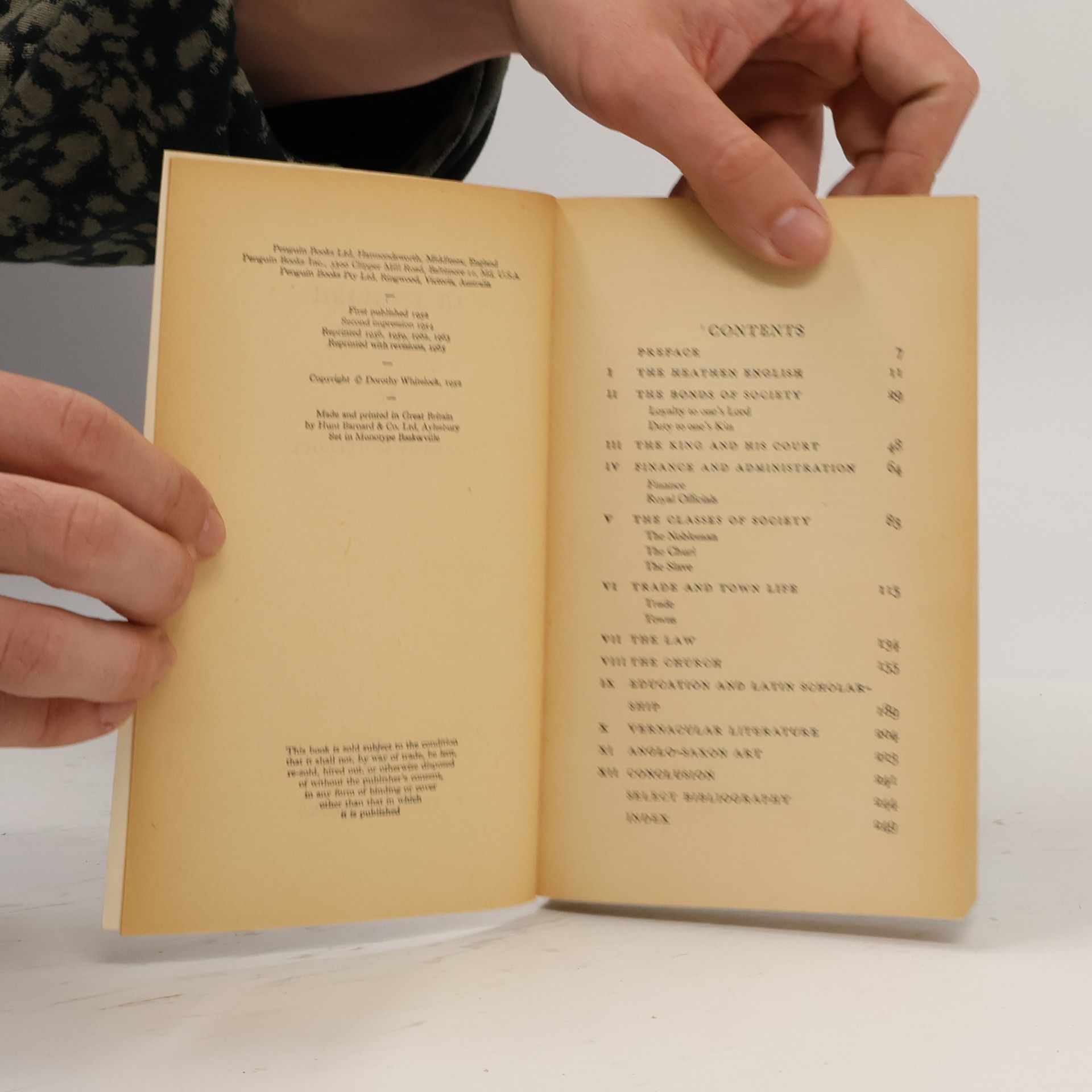 Dorothy Whitelock The Beginnings of English Society