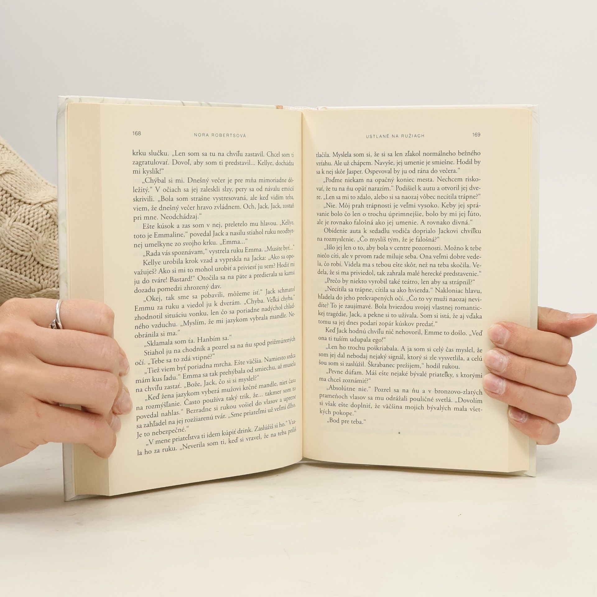 Nora Roberts Ustlané na ružiach