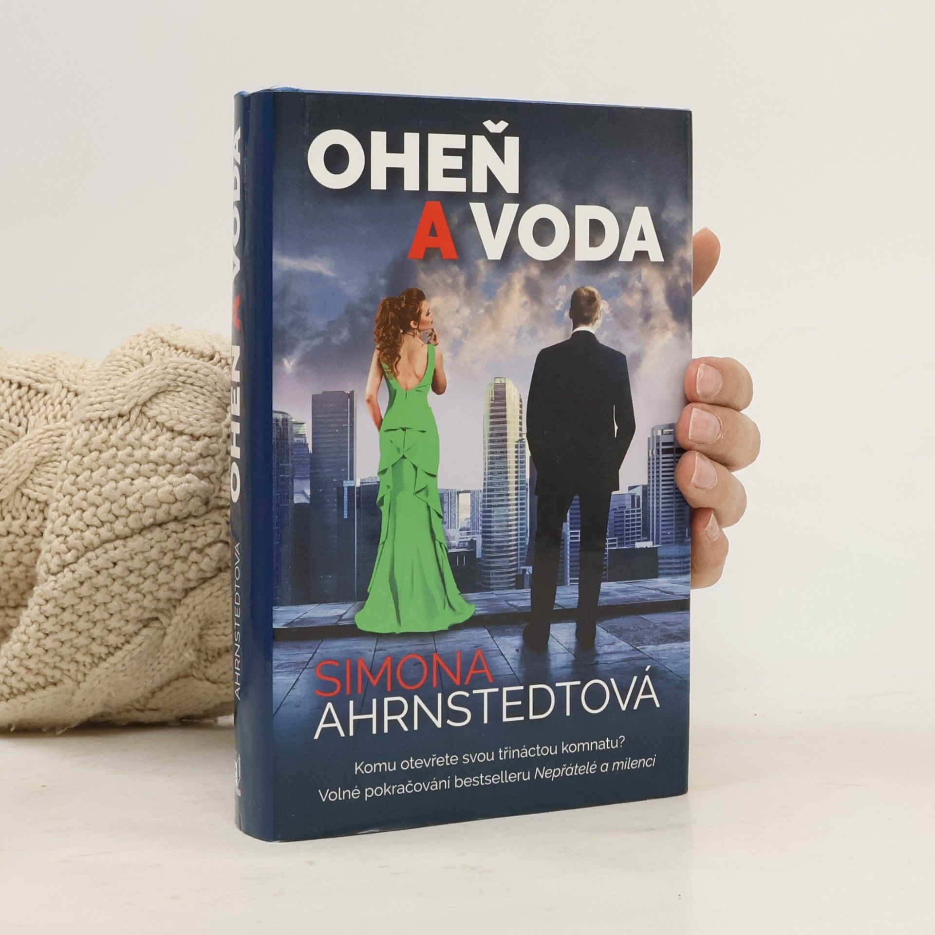 Simona Ahrnstedt Oheň a voda