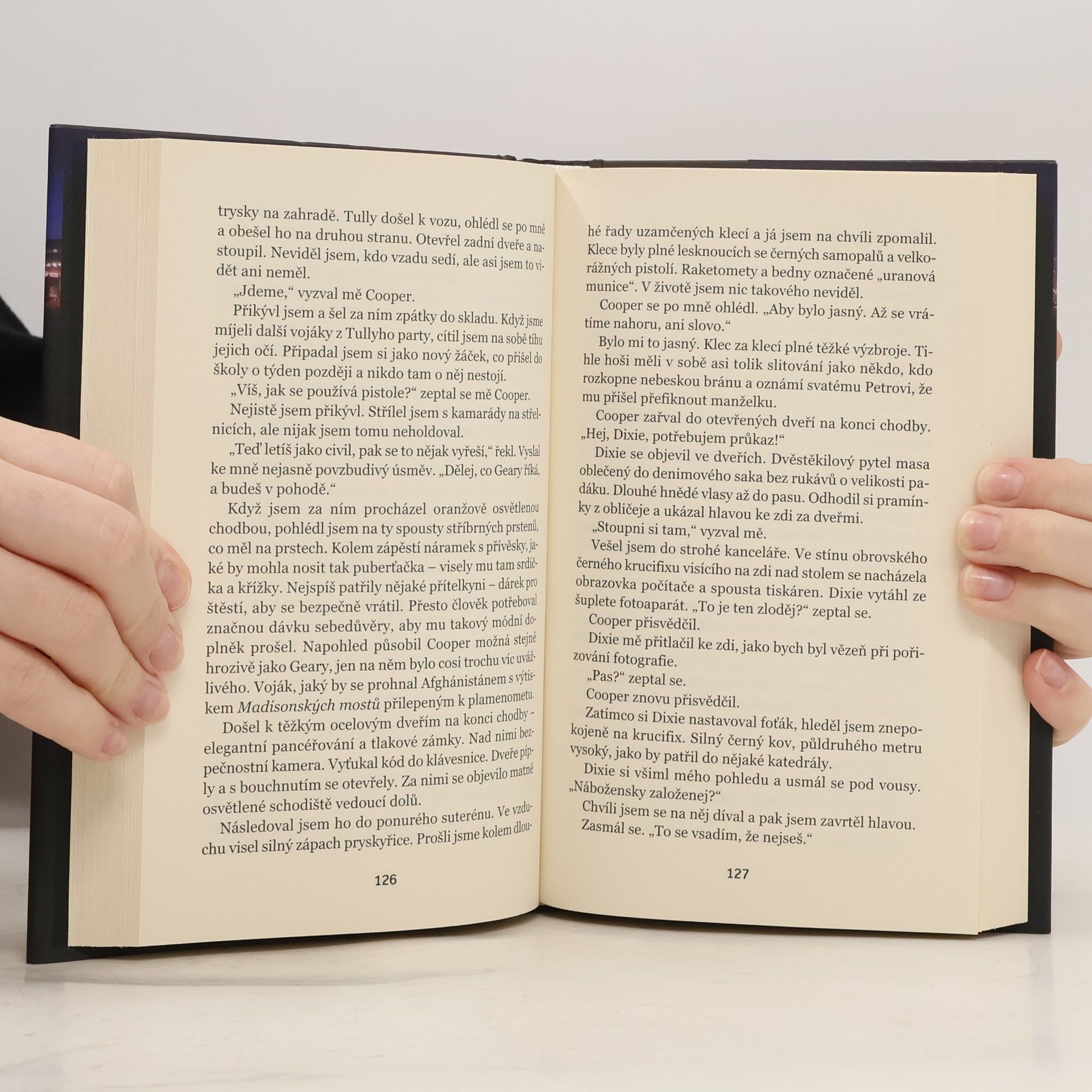 Alex Hyland Černá ovce