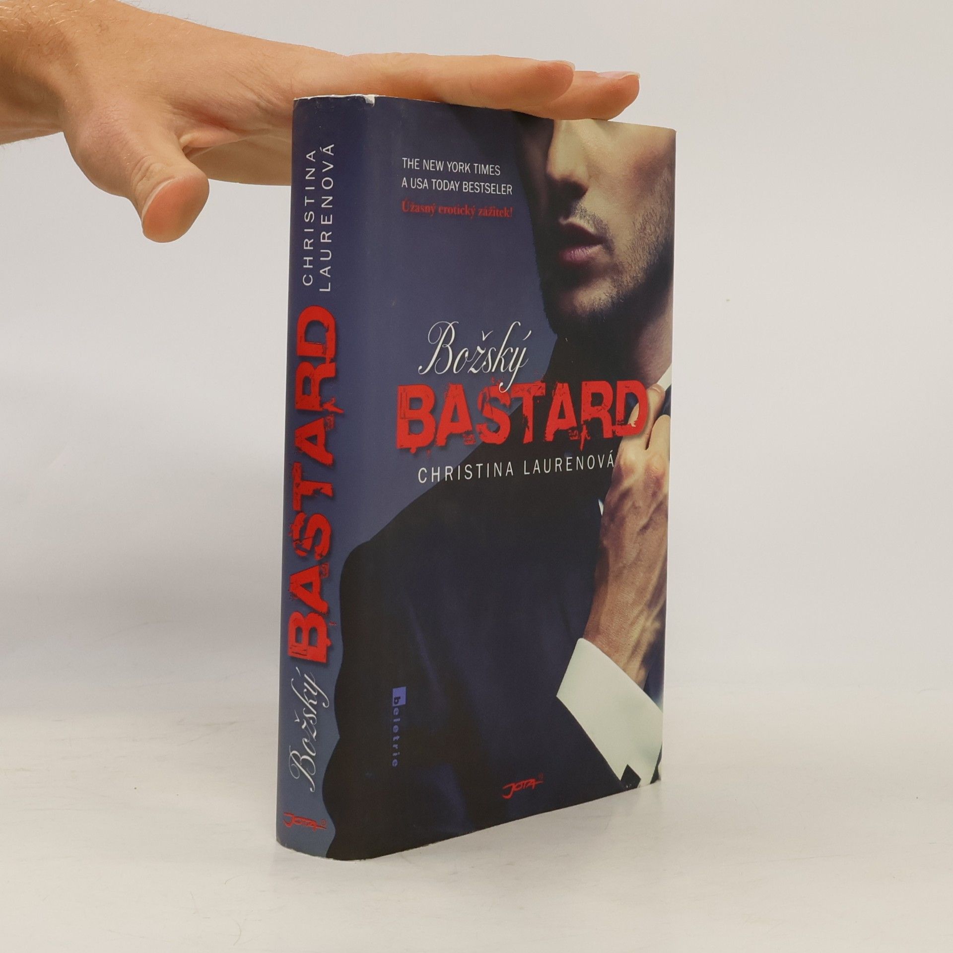 Christina Lauren Božský bastard