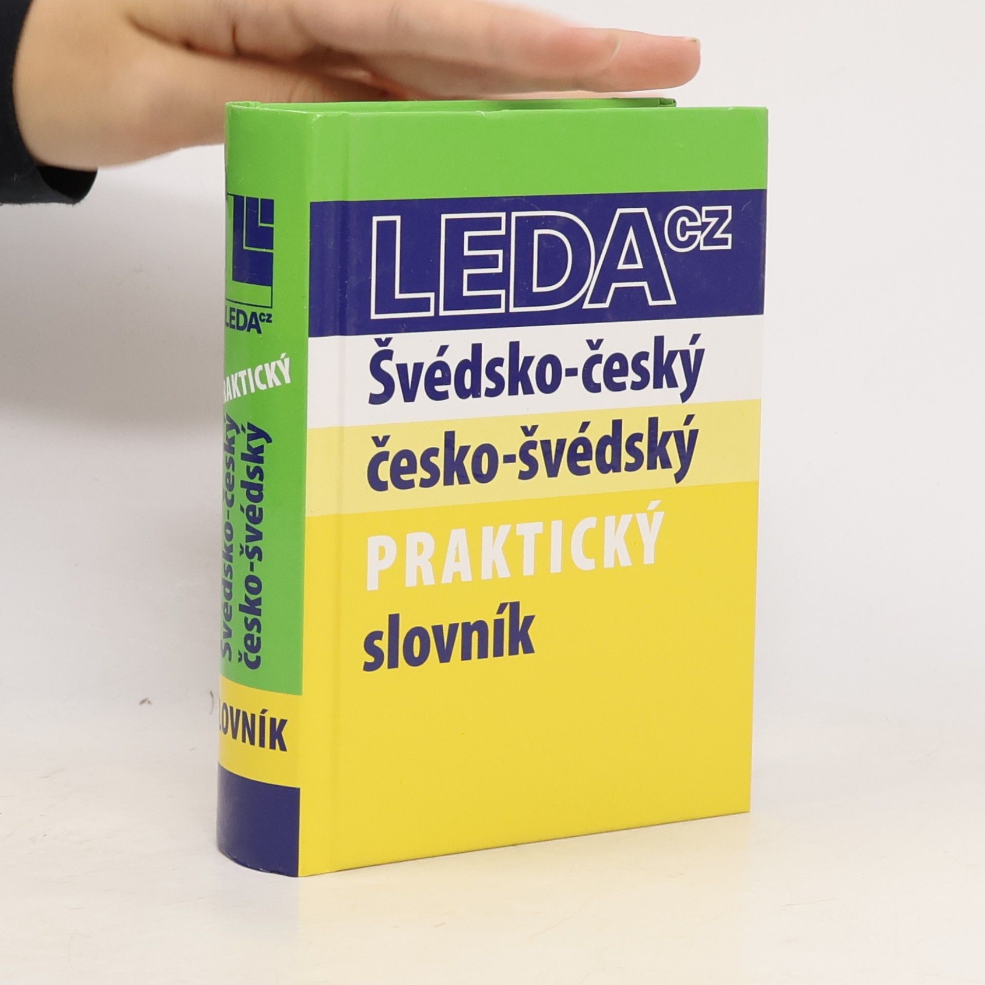 Zuzana Hlavičková Švédsko-český, česko-švédský praktický slovník