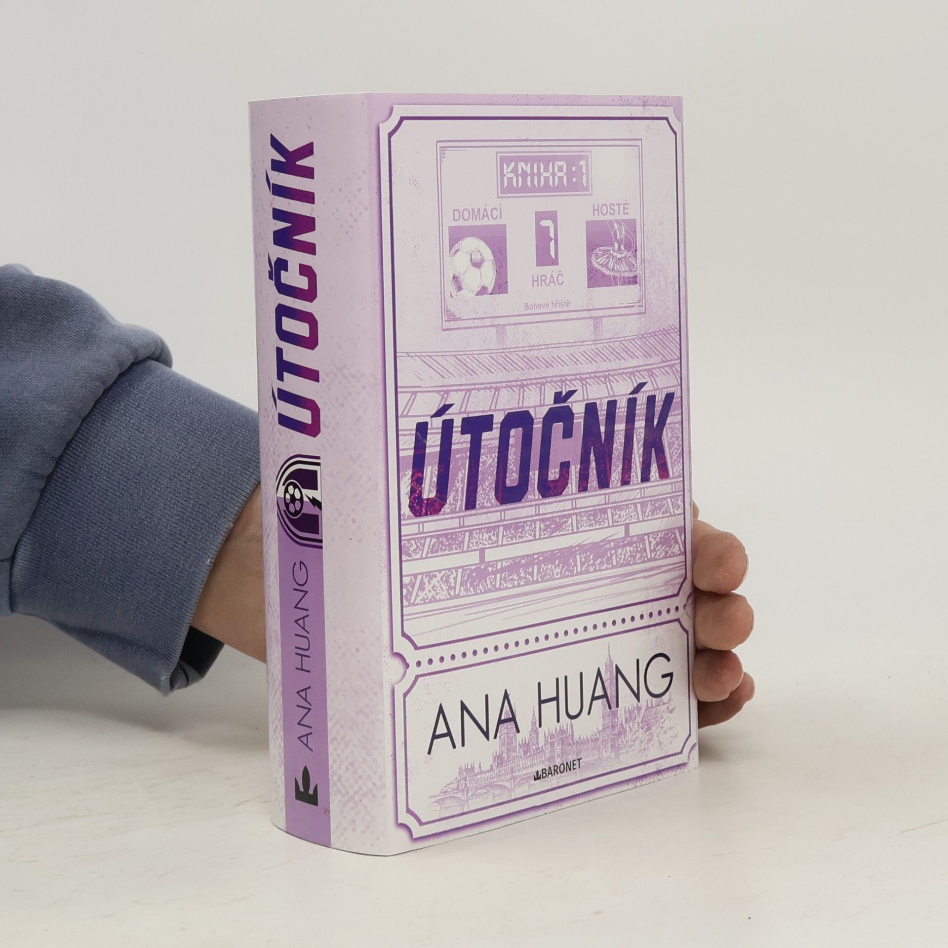 Ana Huang Útočník