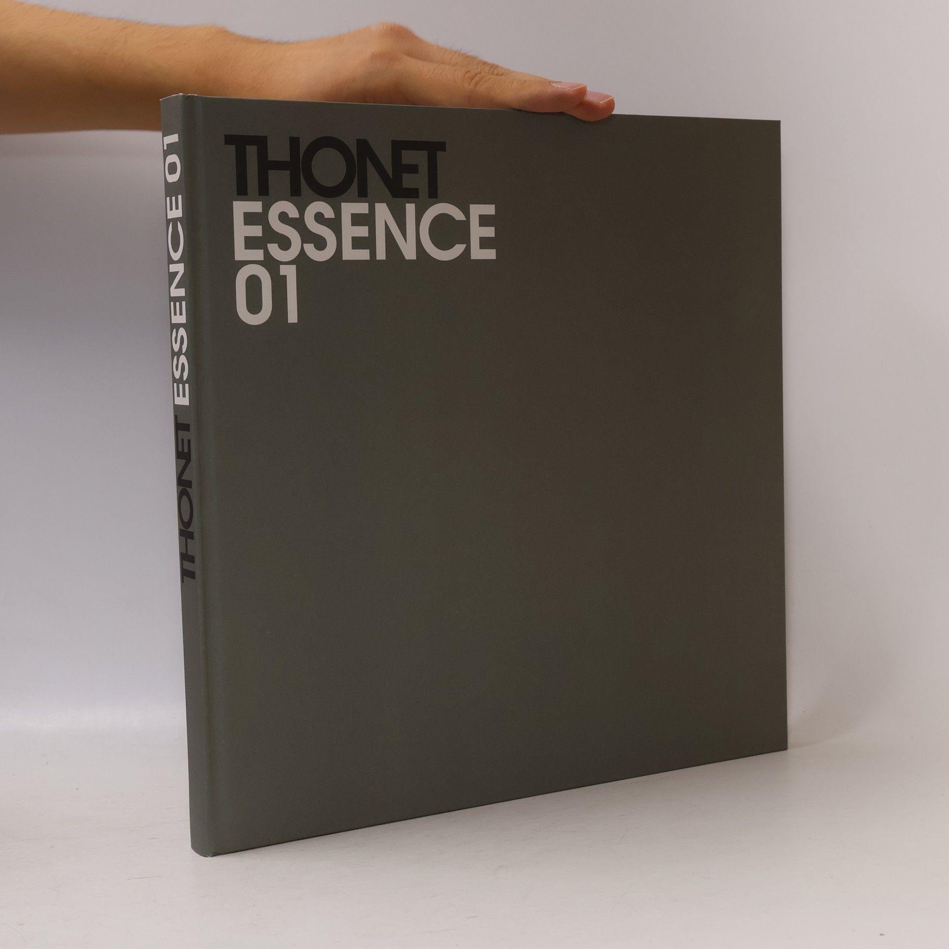 Thonet Gebru der Thonet essence 01