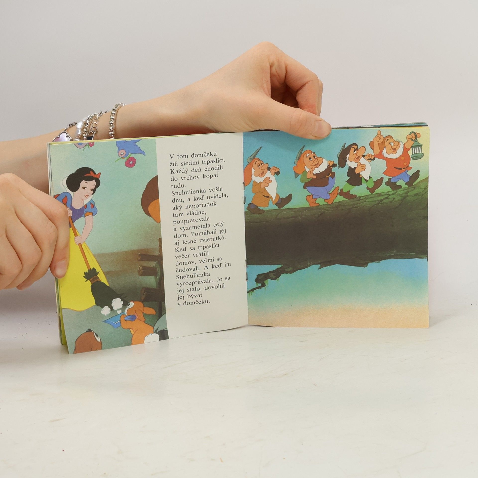 Walt Disney Snehulienka a sedem trpaslíkov