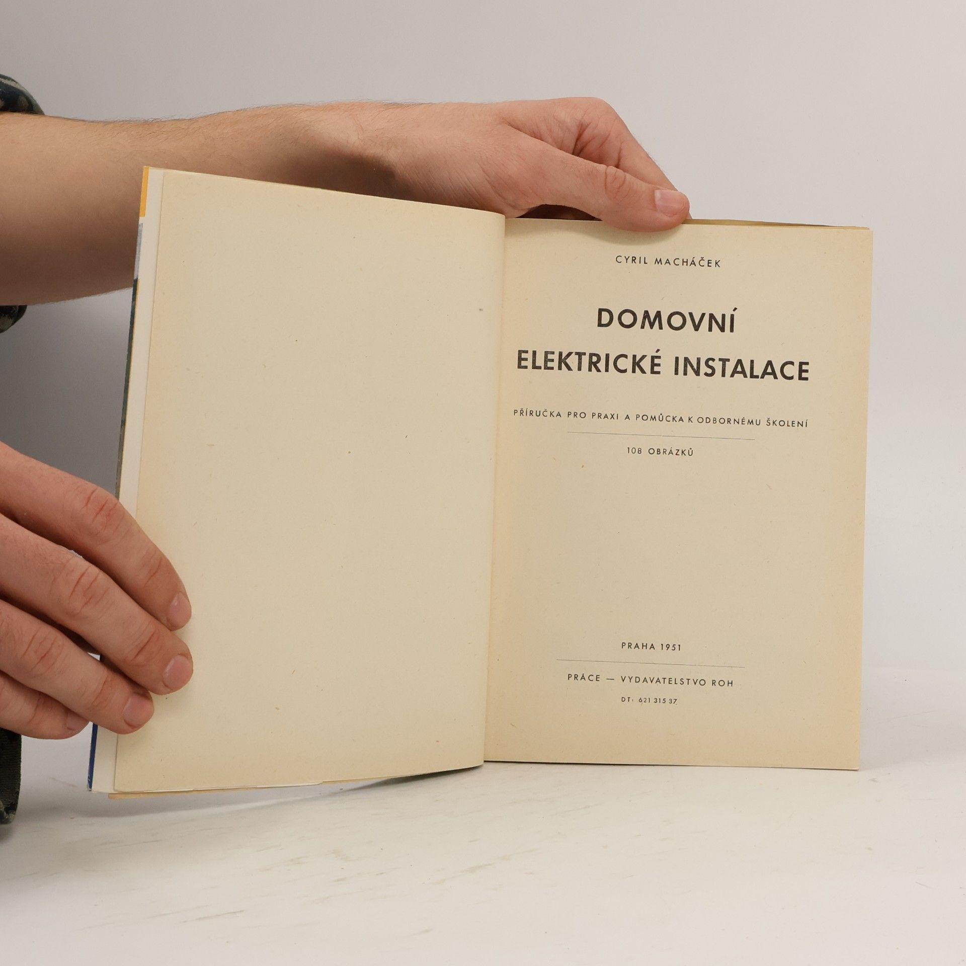 Cyril Macháček Domovní elektrické instalace