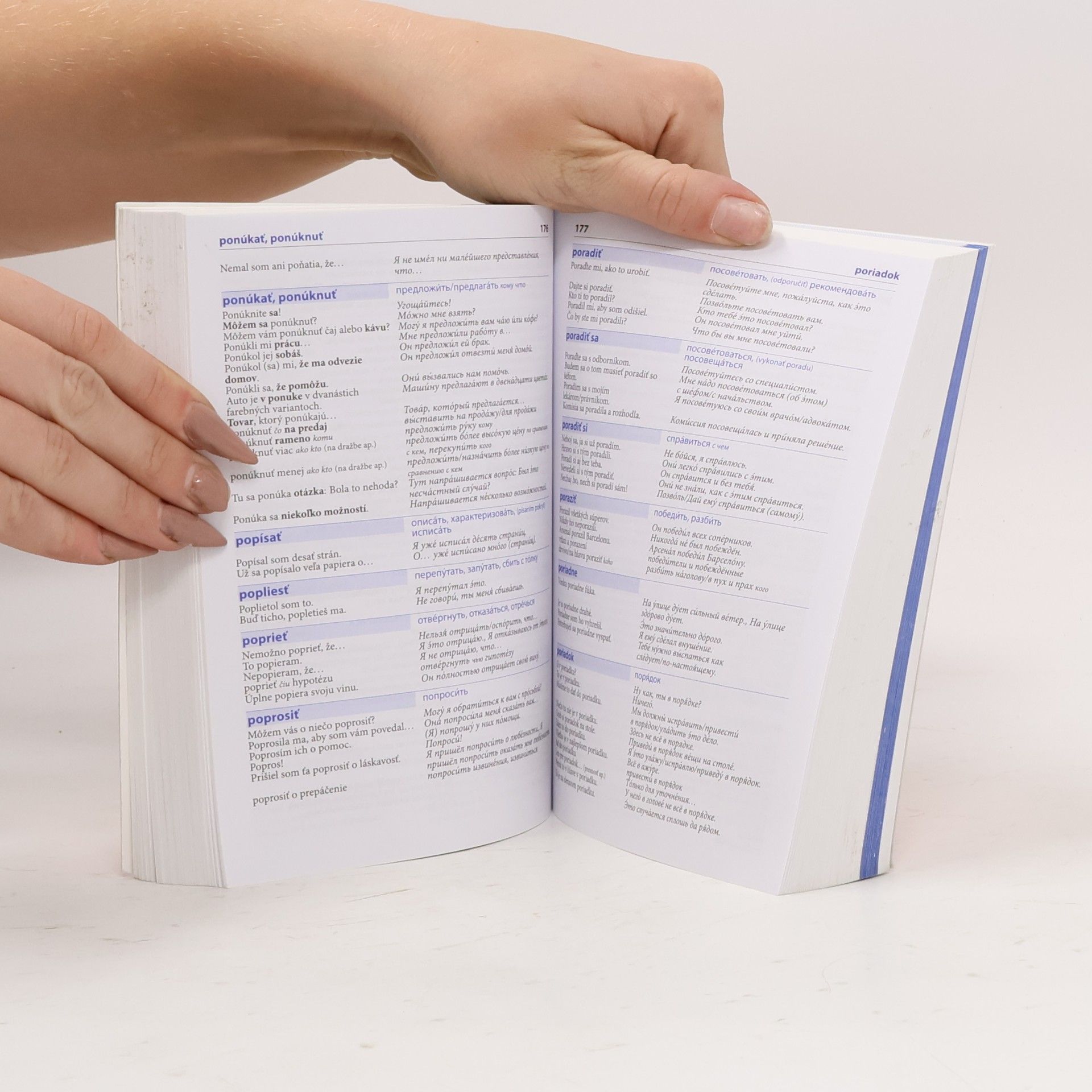 Autorenkollektiv Lingea slovensko-ruský hovorník