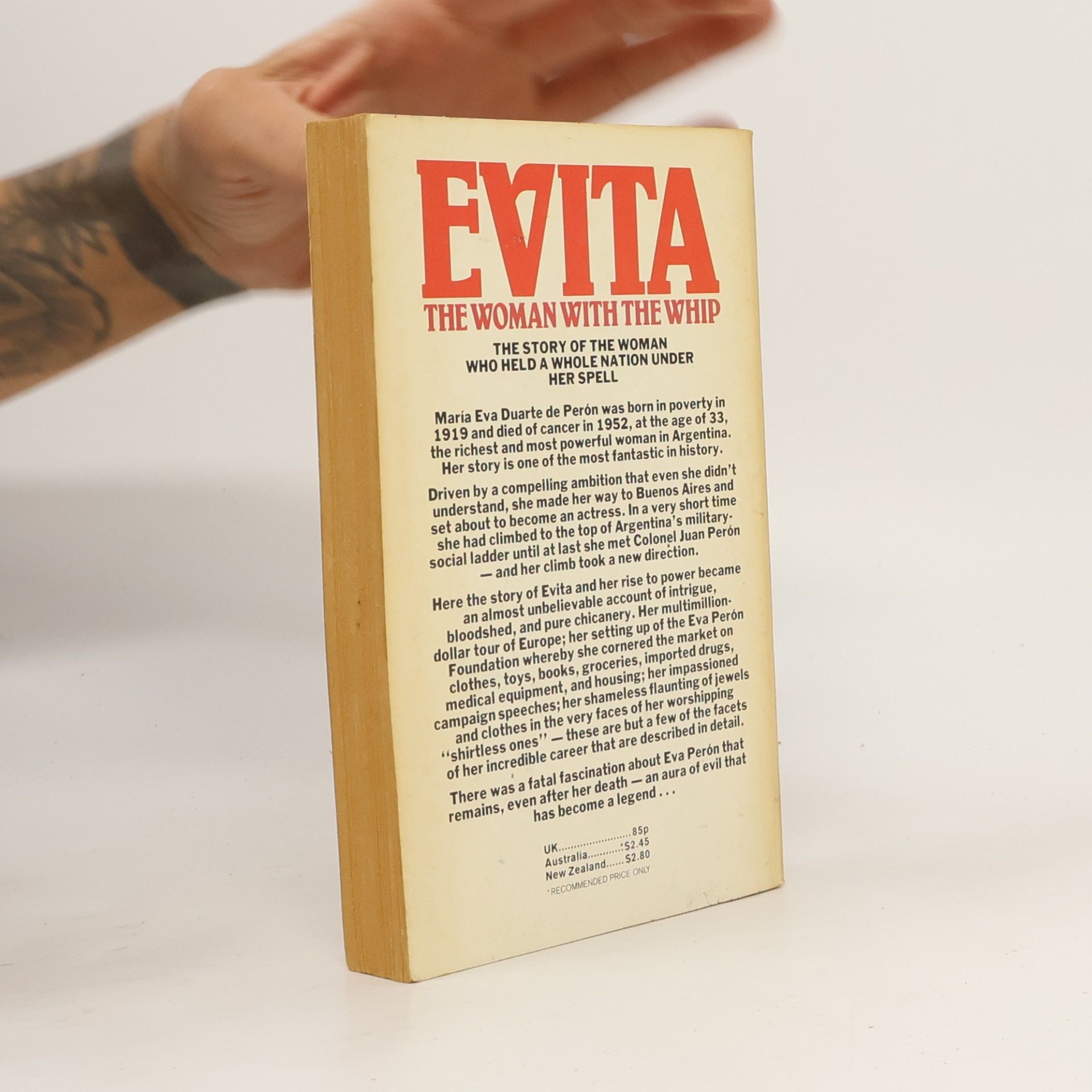 Mary Main Evita
