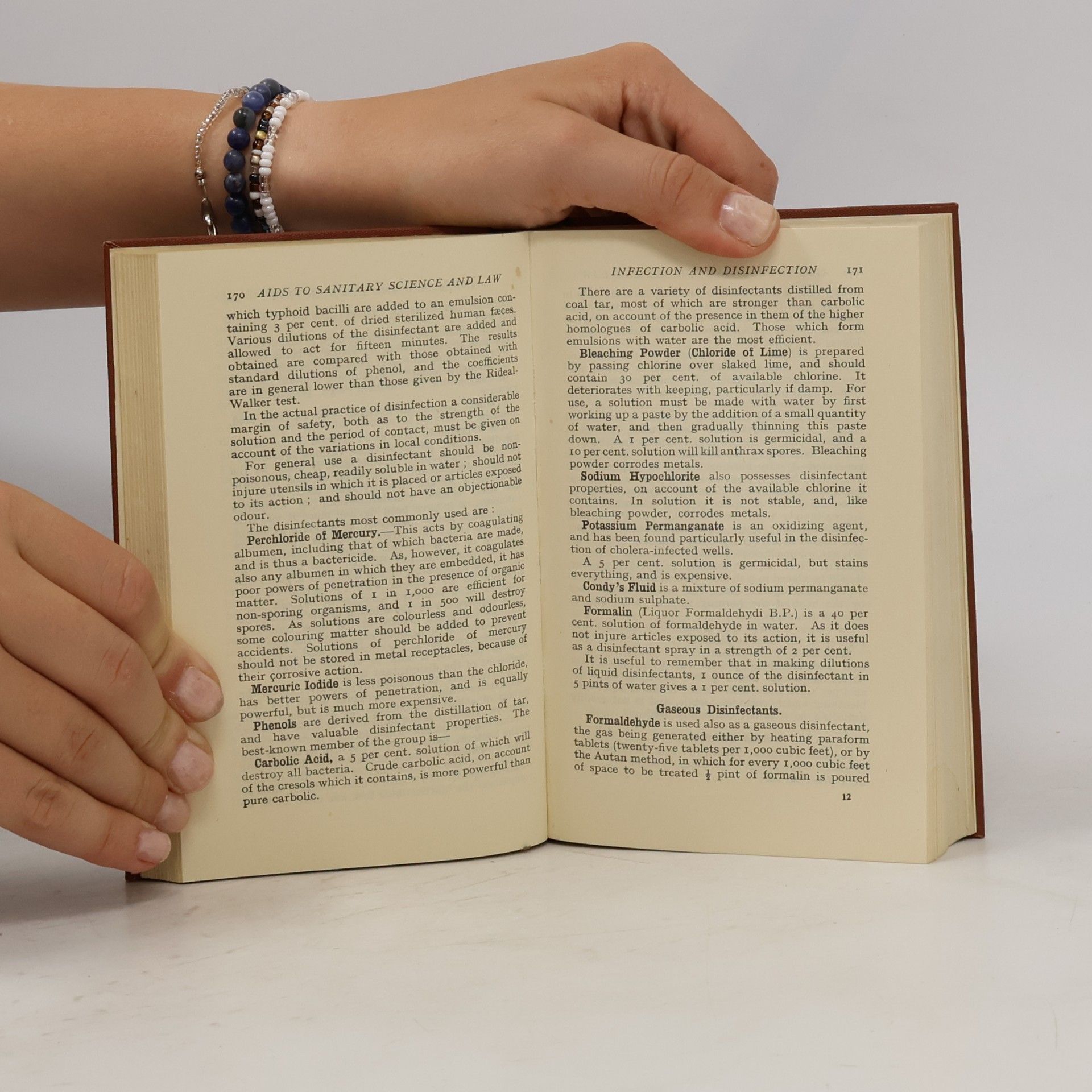 J. A. Struthers Aids to Sanitary Science and Law