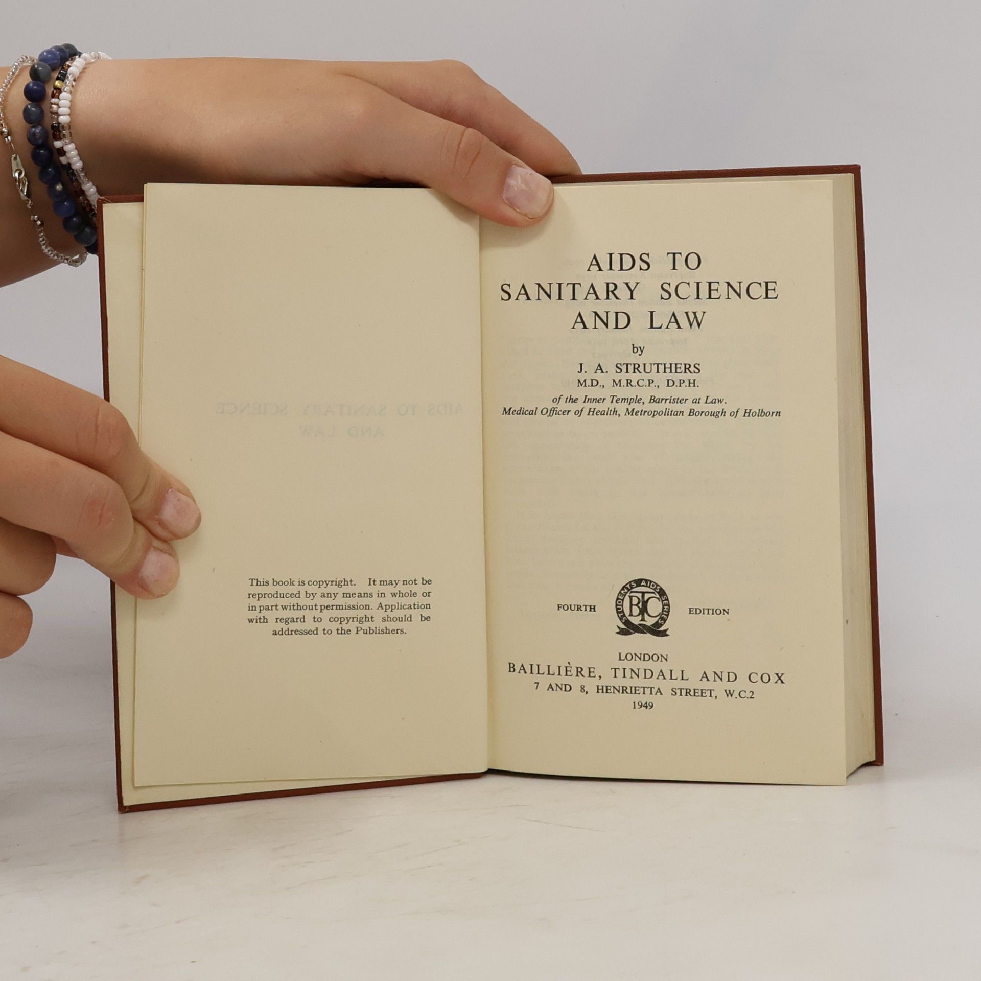 J. A. Struthers Aids to Sanitary Science and Law