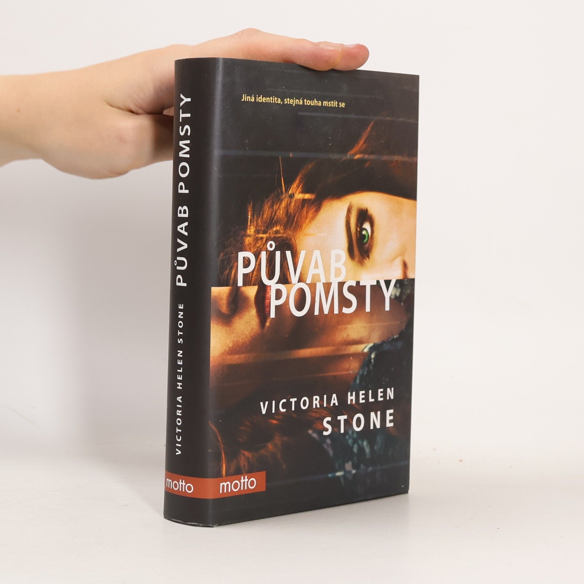 Victoria Helen Stone Půvab pomsty