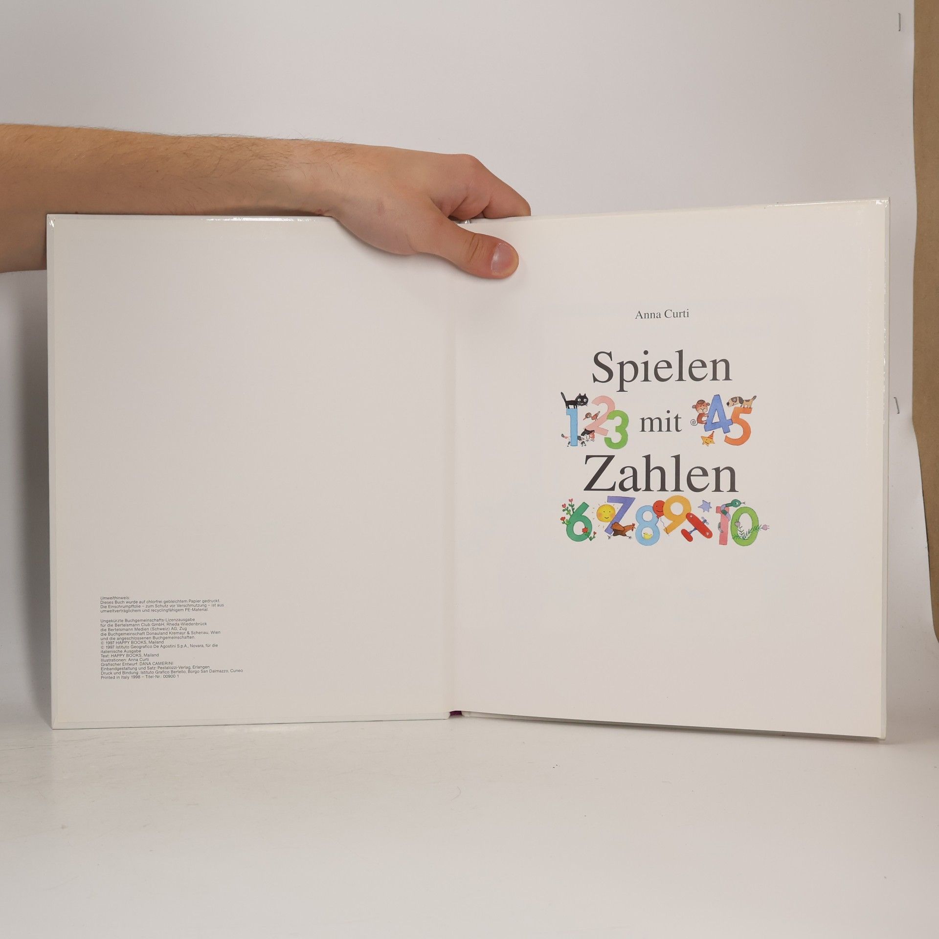 Anna Curti Spielen mit Zahlen