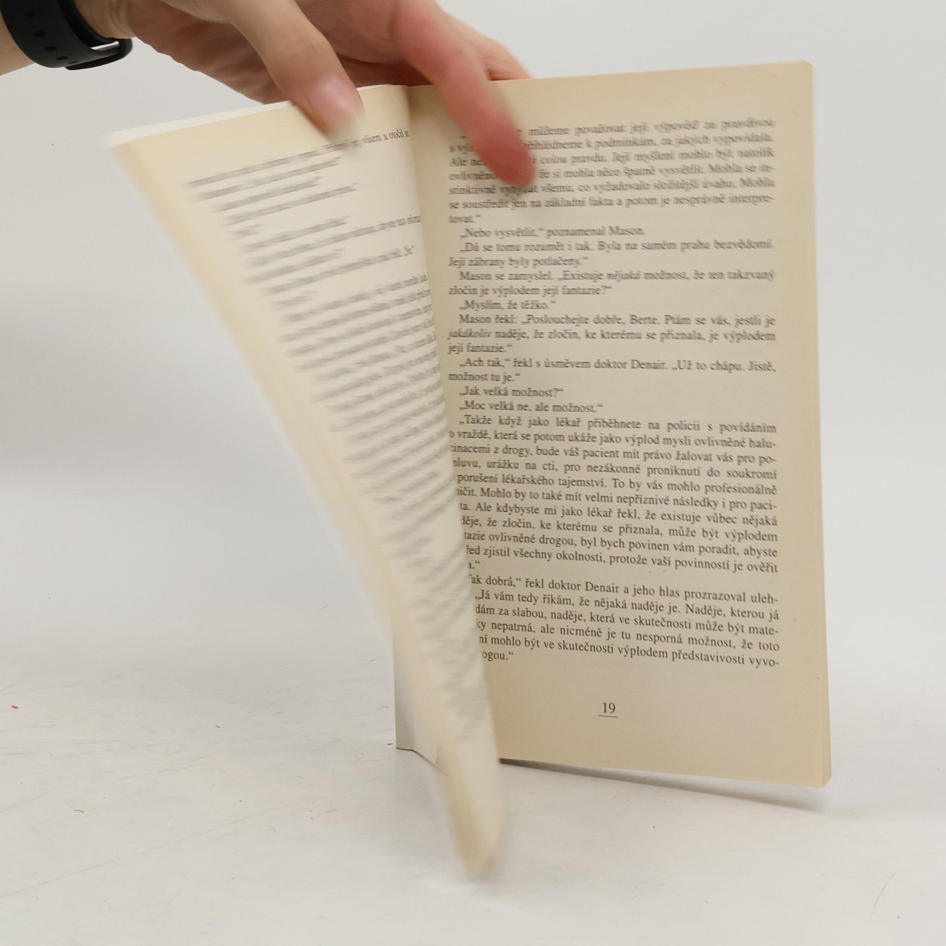 Erle Stanley Gardner Případ ostýchavé obžalované