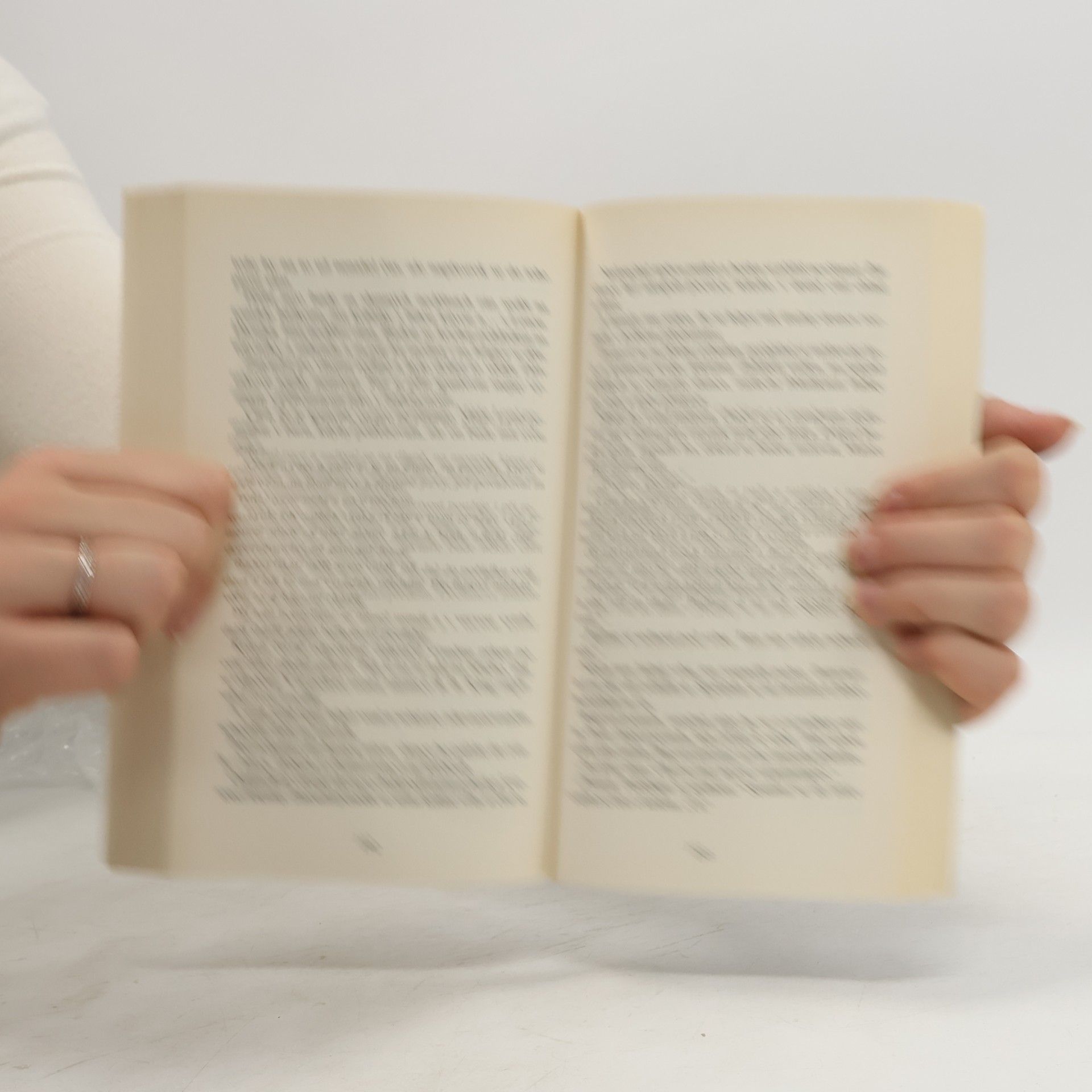Nora Roberts Půlnoční zátoka