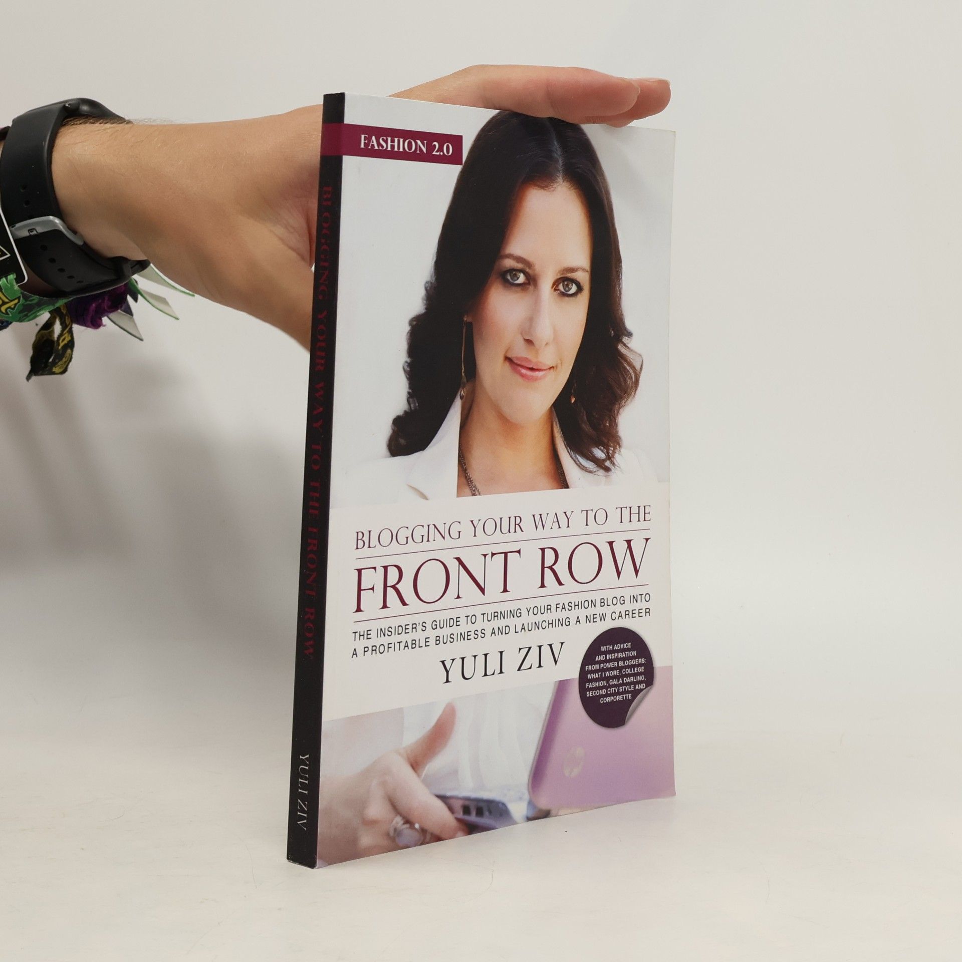 Yuli Ziv Fashion 2.0. Blogging your way to the front row