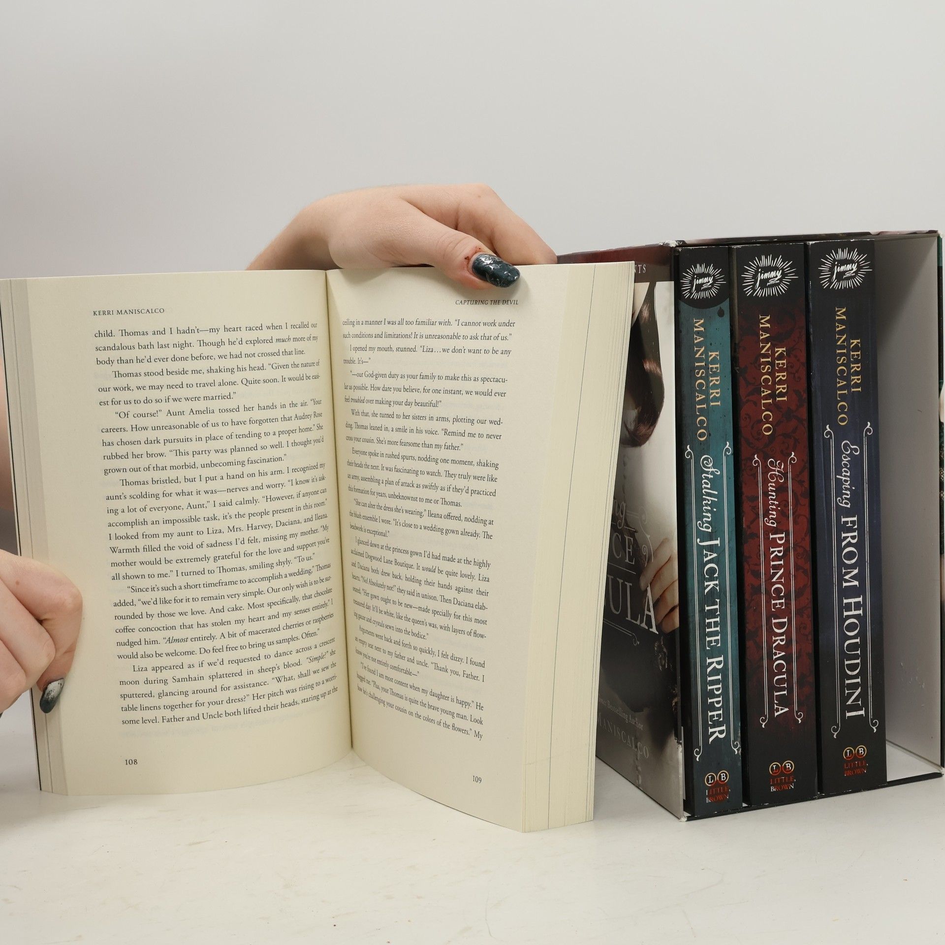 Kerri Maniscalco Stalking Jack the Ripper Paperback Set