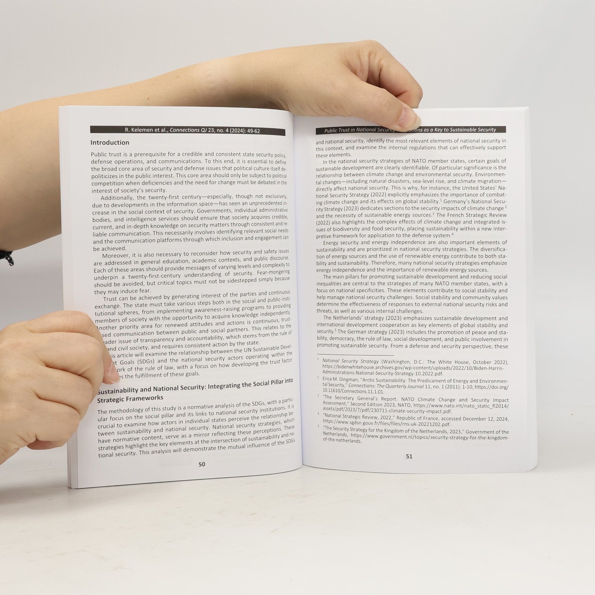 Kolektiv autorů Democratic Backsliding and Security Governance