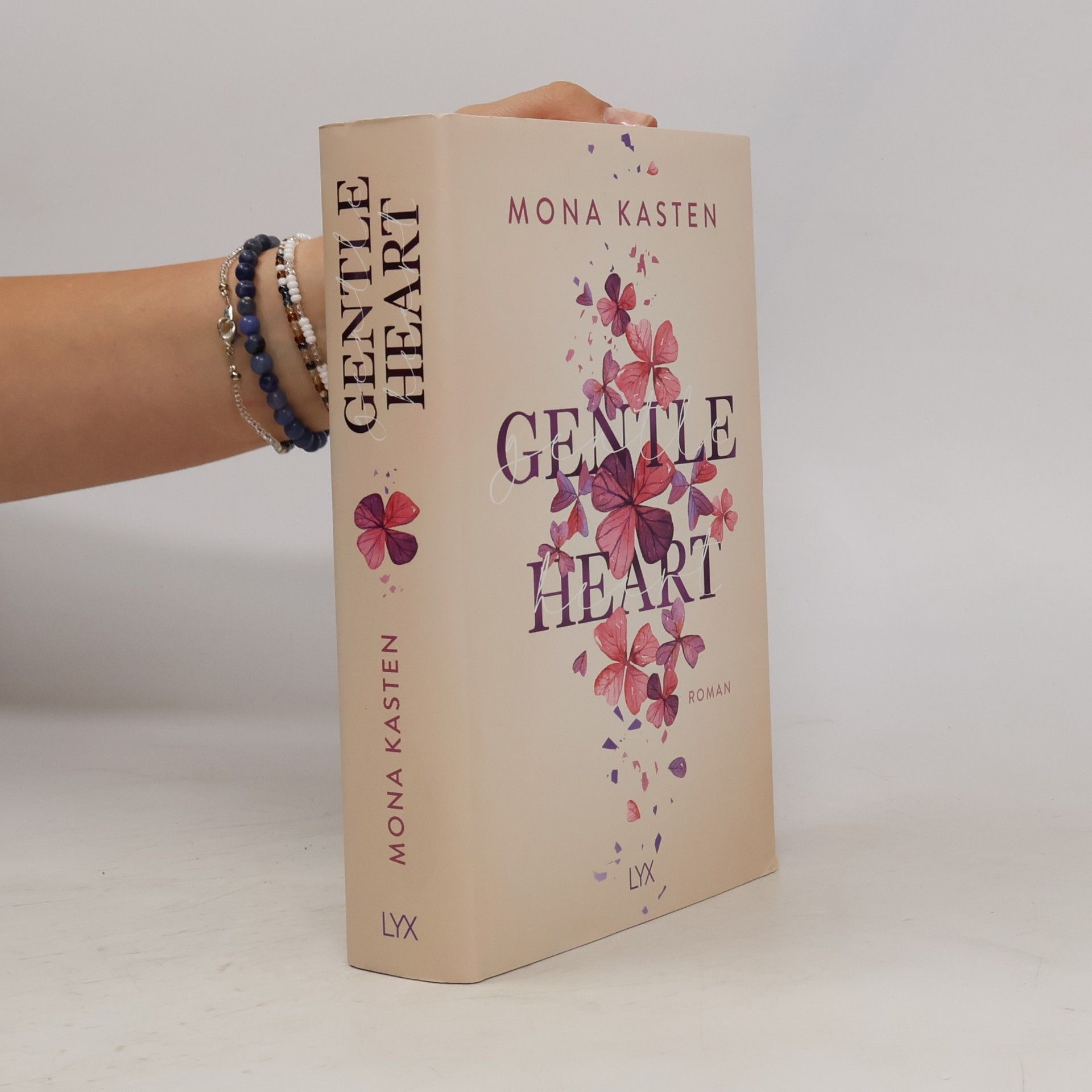 Mona Kasten Gentle Heart