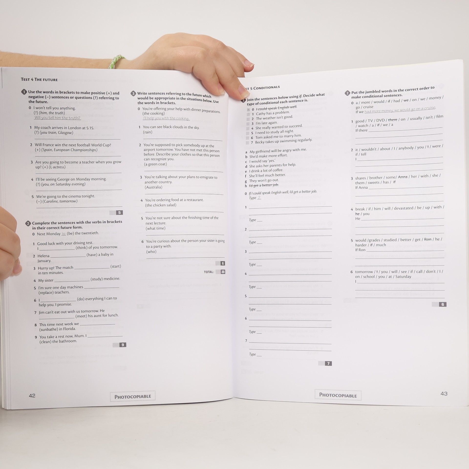 Marta Umińska Maturita activator : intenzivní příprava k maturitě : anglický jazyk - základní úroveň obtížnosti : metodická příručka