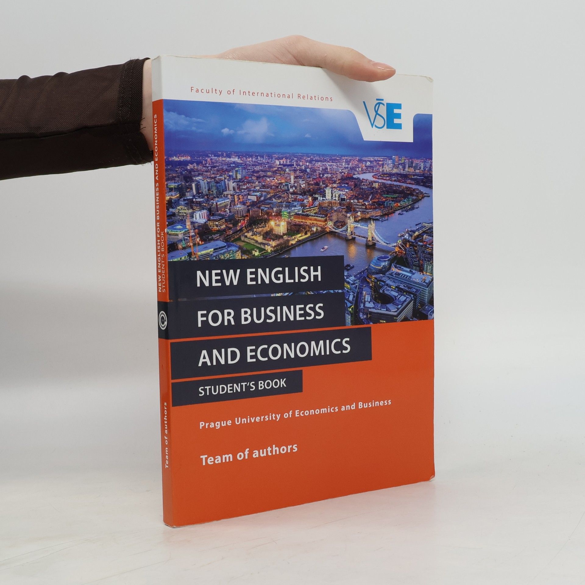 AA.VV. New English for business and economics: Student's book