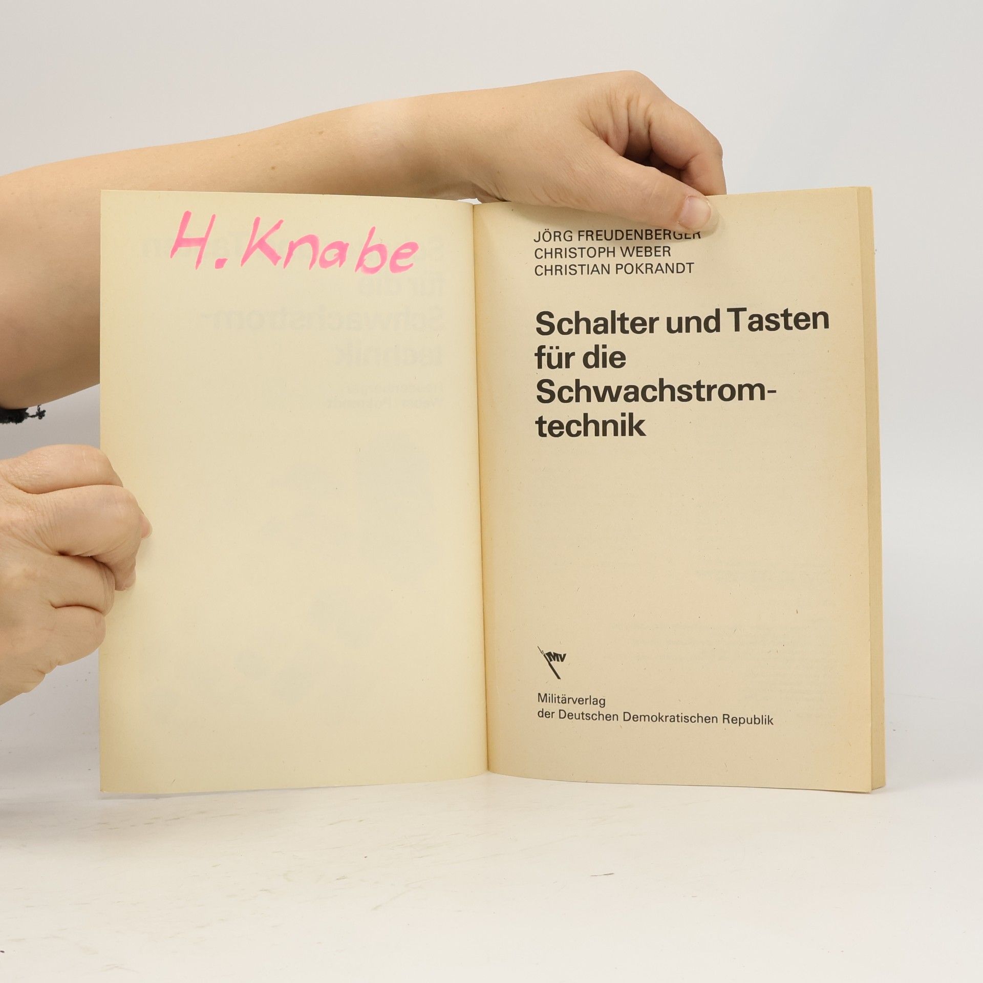 Jörg Freudenberger Schalter und Tasten für die Schwachstromtechnik